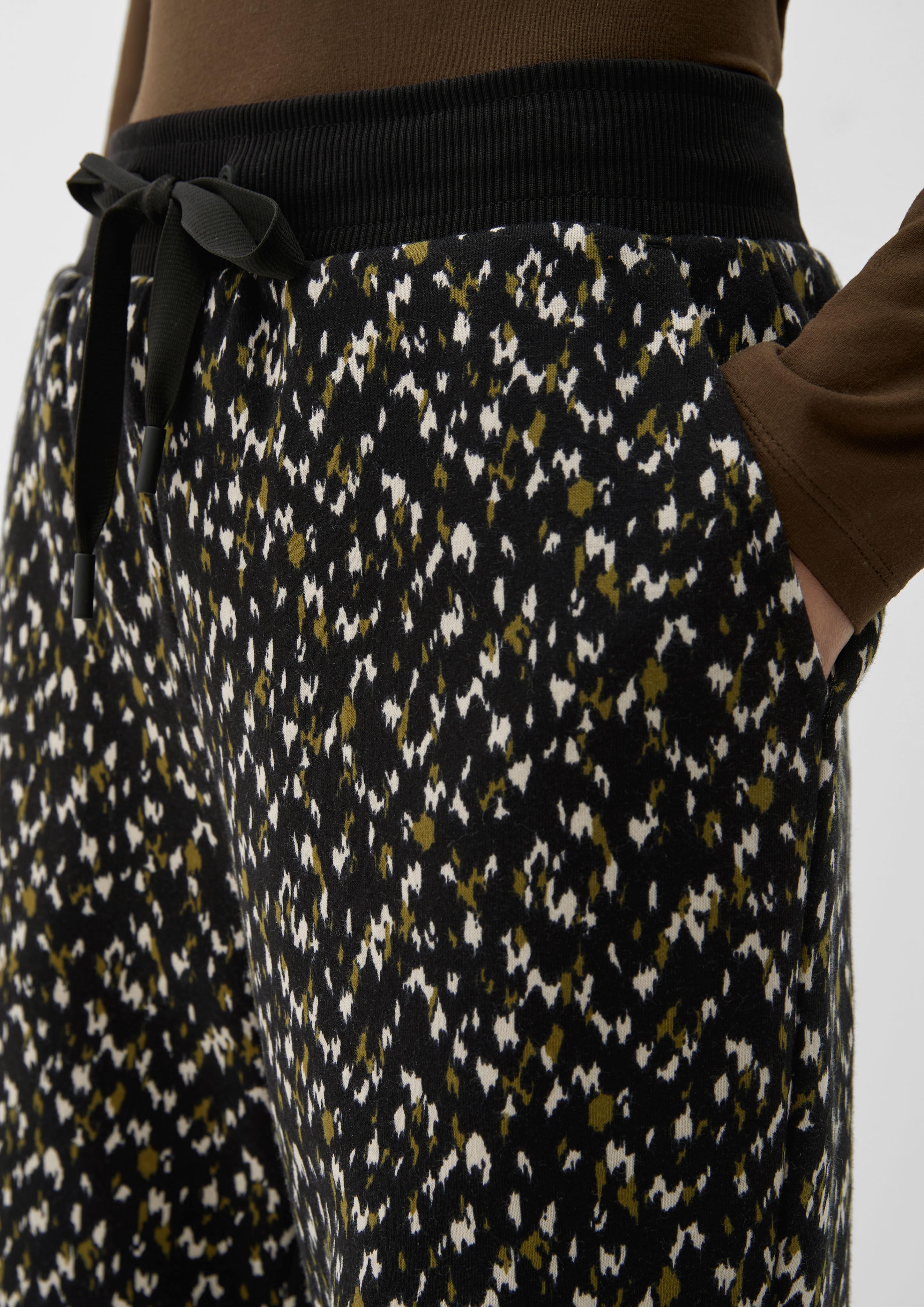 Sweatpants mit Allovermuster  2122568-99A2