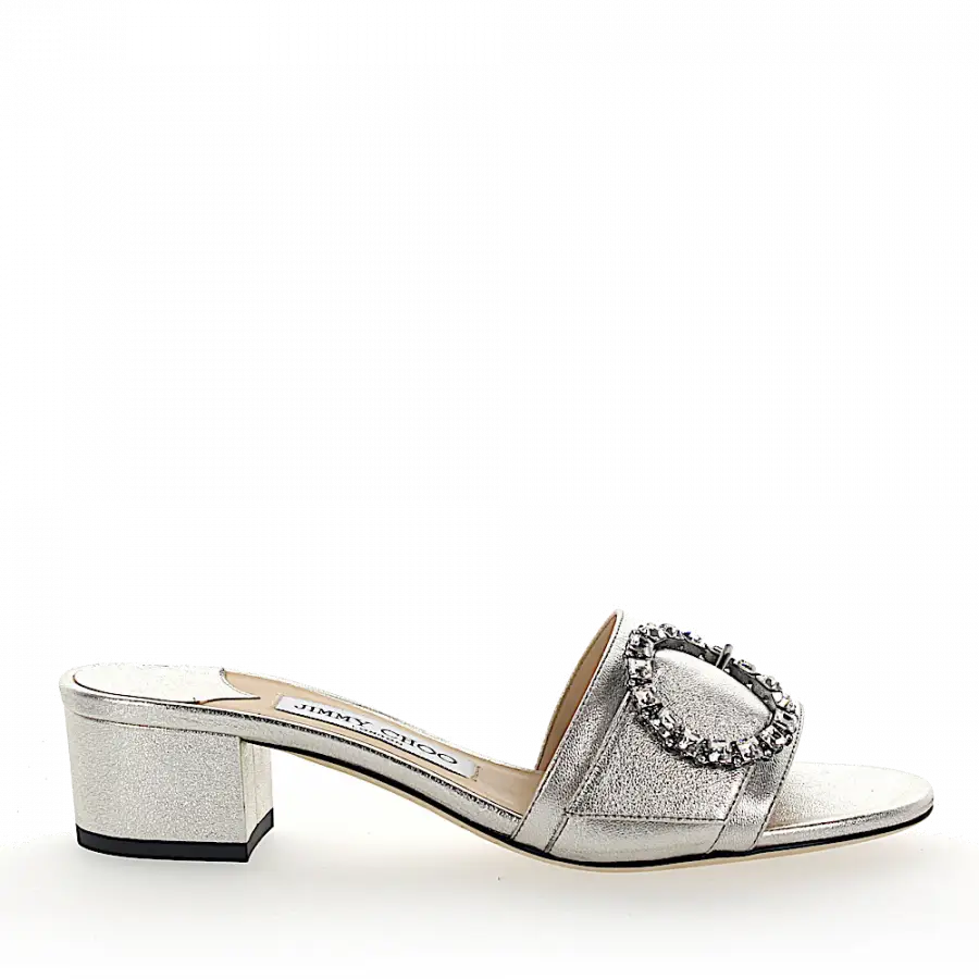 Jimmy Choo - Pantoletten GRANGER 35 Nappaleder silber Zierschnalle schmucksteine - silber