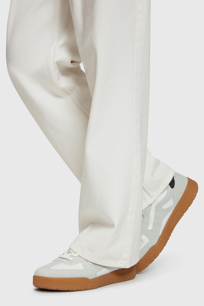 Pants woven