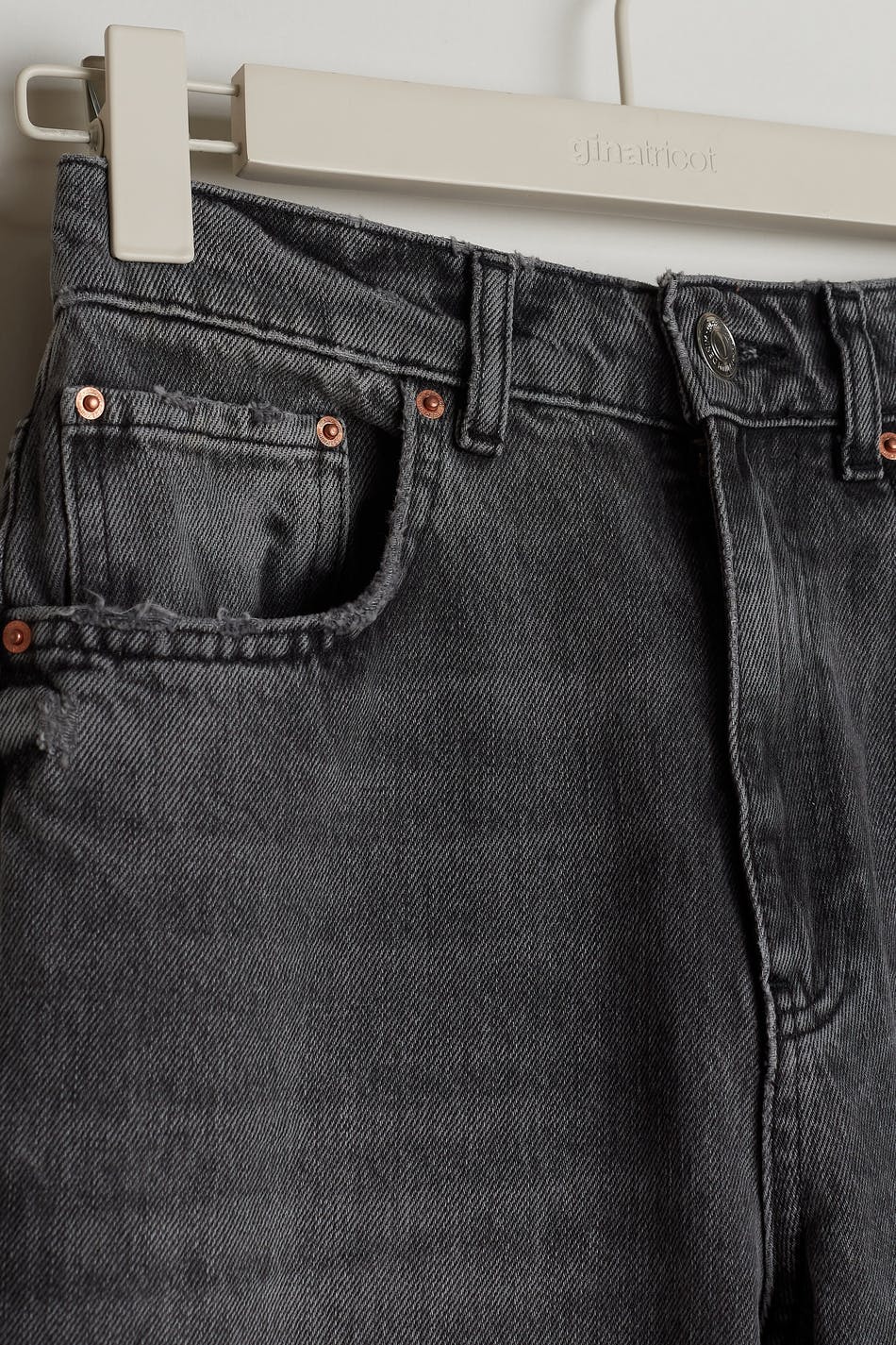 90s high waist jeans