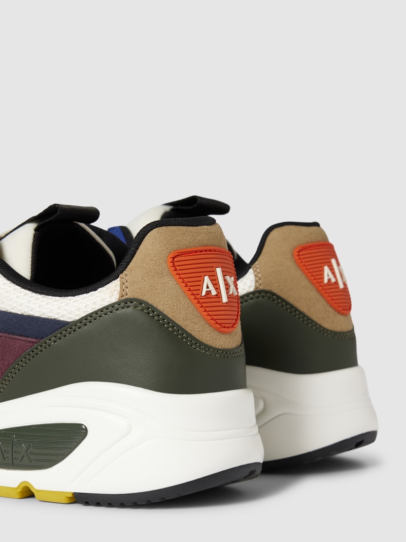 Sneaker im Colour-Blocking-Design in weiß