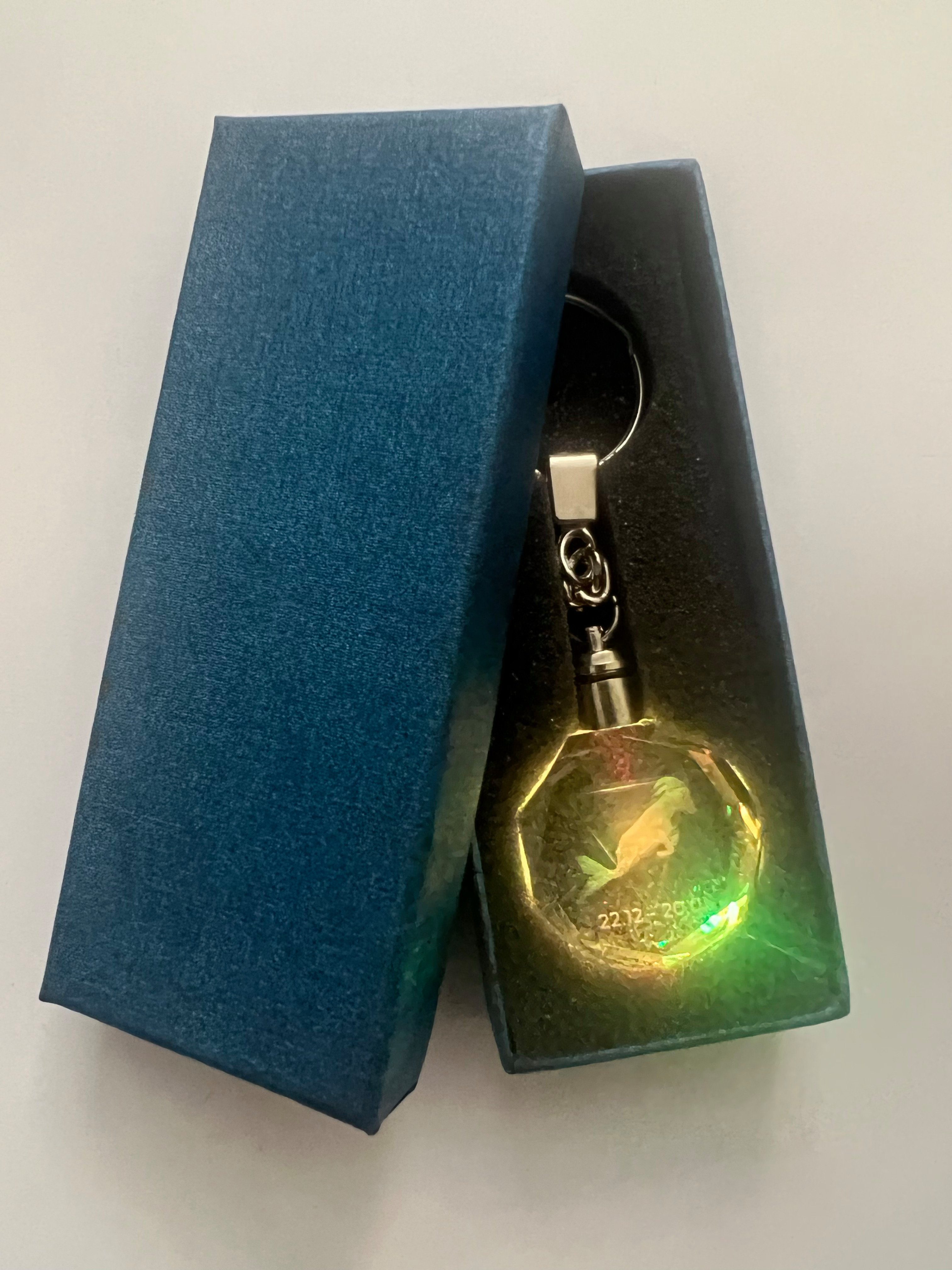 Stelby Schlüsselanhänger Sternzeichen Steinbock Multicolor Schlüsselanhänger mit Geschenkbox