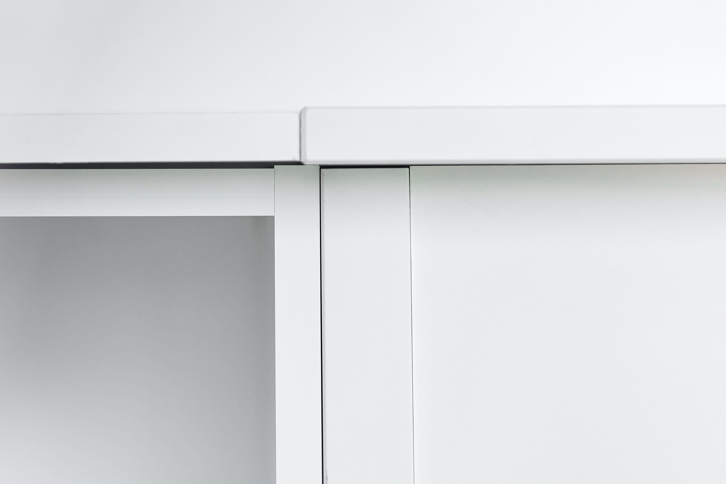 KraftKids Stauraumregal für Wickeltisch weiß passend für HEMNES Kommode u.a., Mit Sockel und höhenverstellbaren Füssen