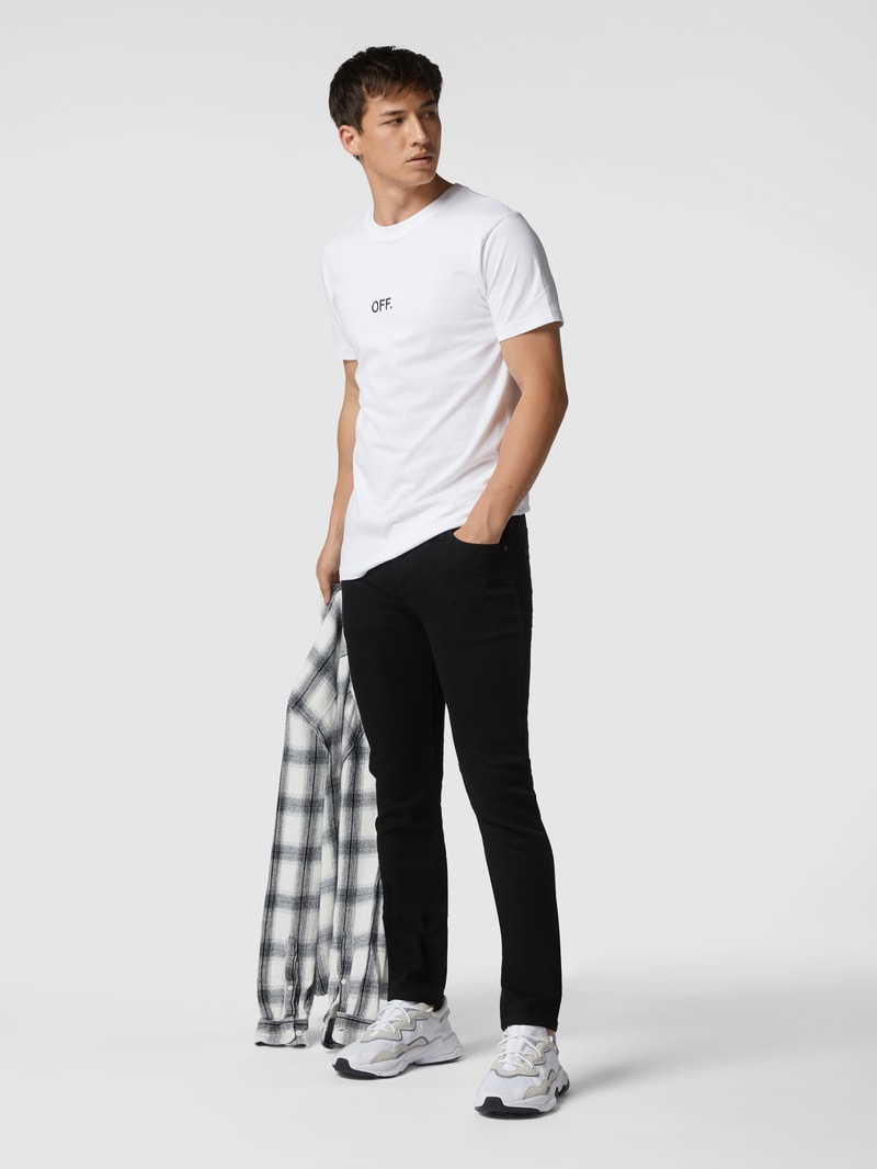 Slim Fit Jeans mit Stretch-Anteil in schwarz