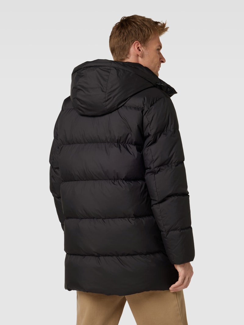 Daunenjacke in Stepp-Optik mit Pattentaschen in schwarz