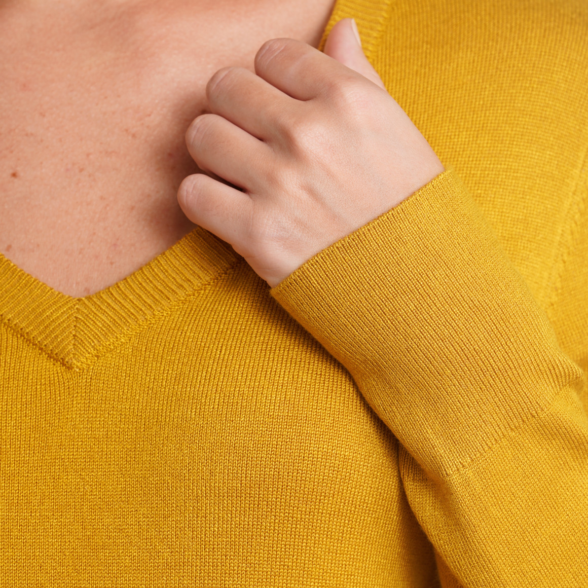 Damen Feinstrickpullover mit V-Ausschnitt