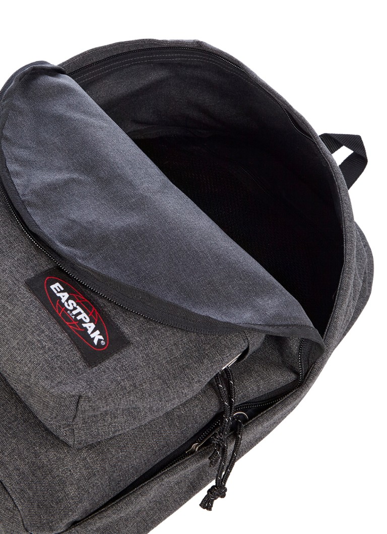 Zaino Eastpak Out of Office con scomparto per laptop da 13 pollici