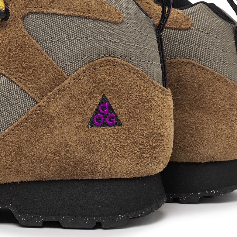 NIKE ACG Torre Mid pecan/black-olive grey red plum