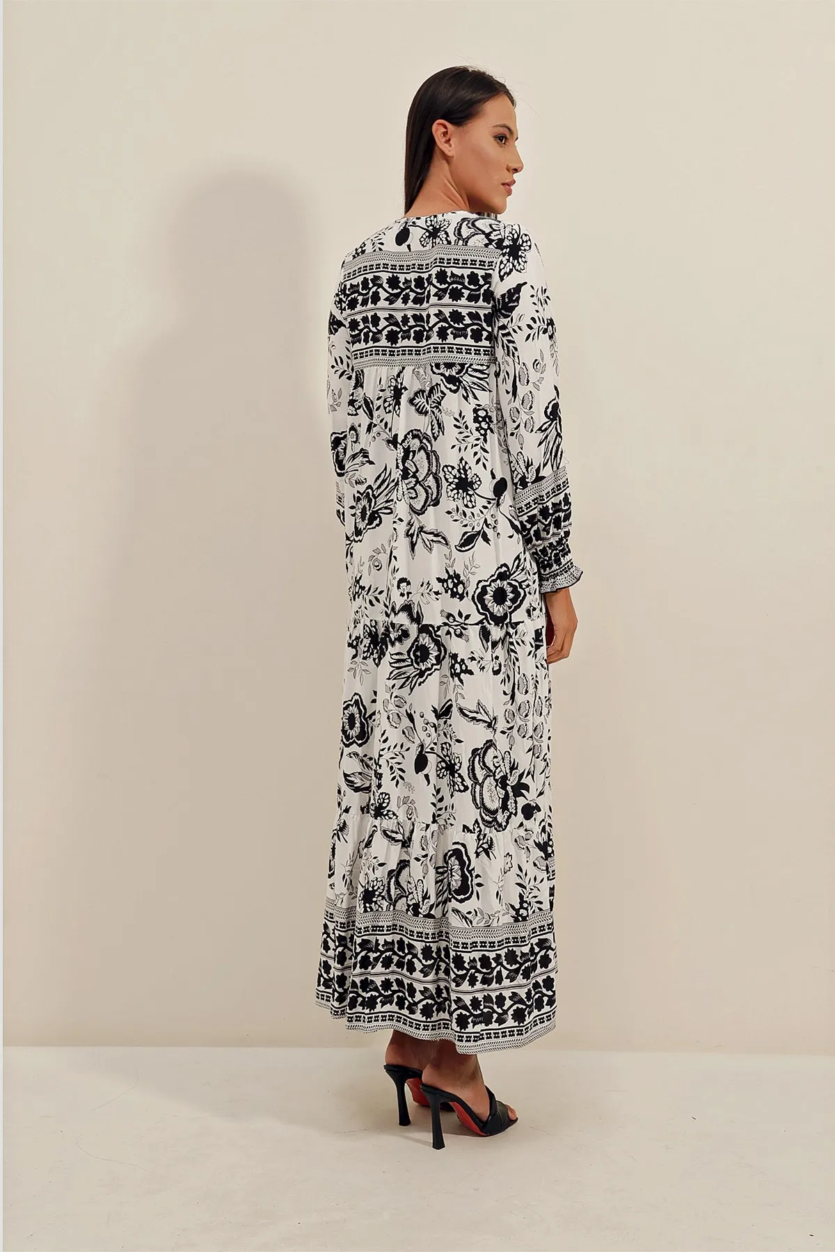 Bigdart  1947 Gemustertes langes Kleid – G. Schwarz