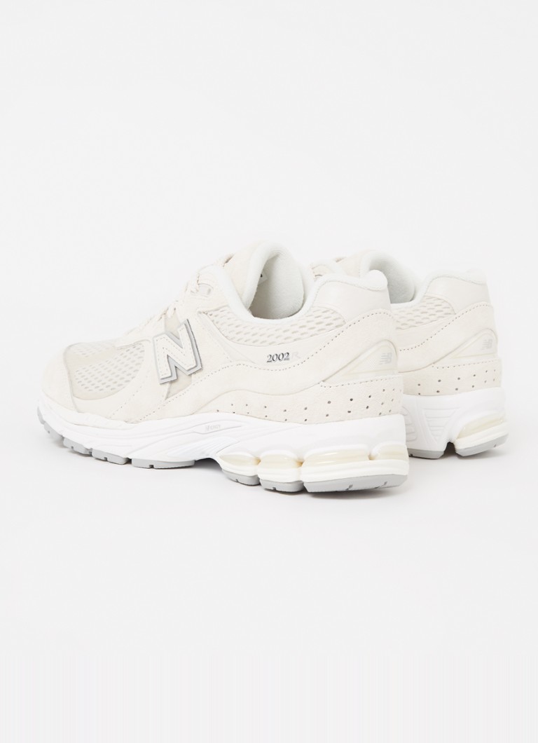 New Balance 2002R -lenkkarit mokkanahkaisilla yksityiskohdilla