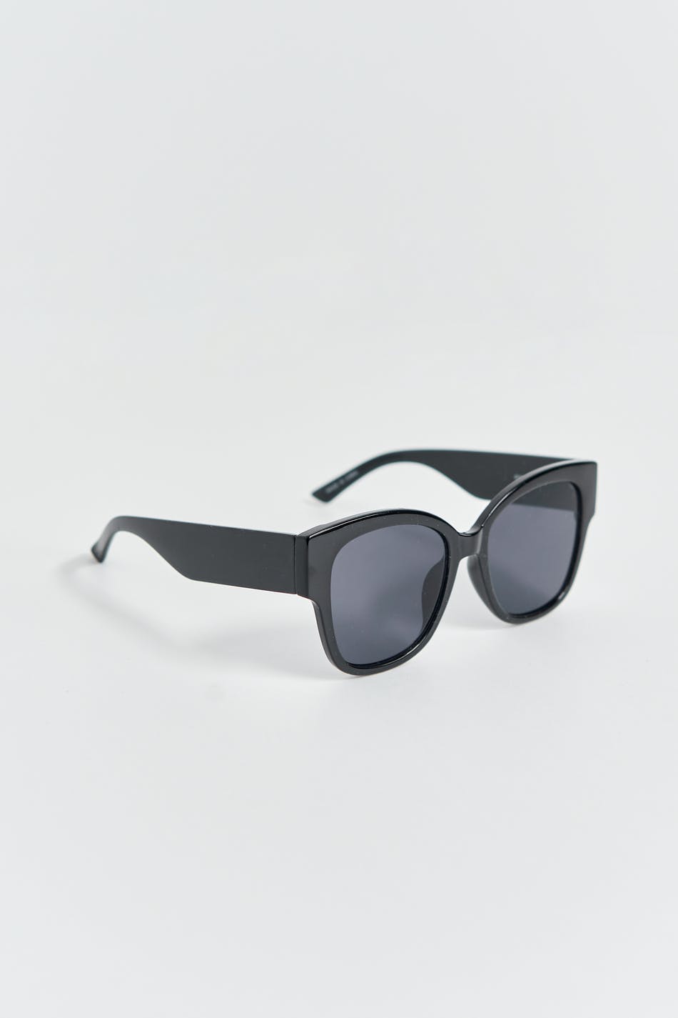 Oversized sunglasses