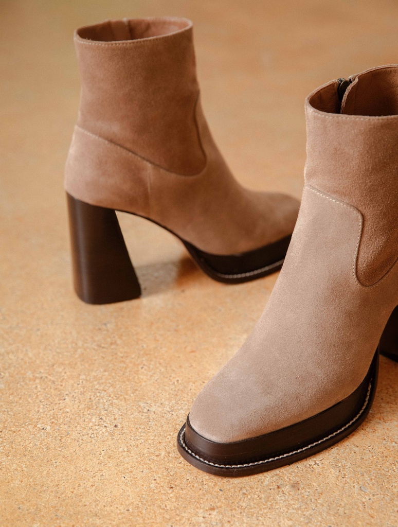Marnie - Taupe Mohair