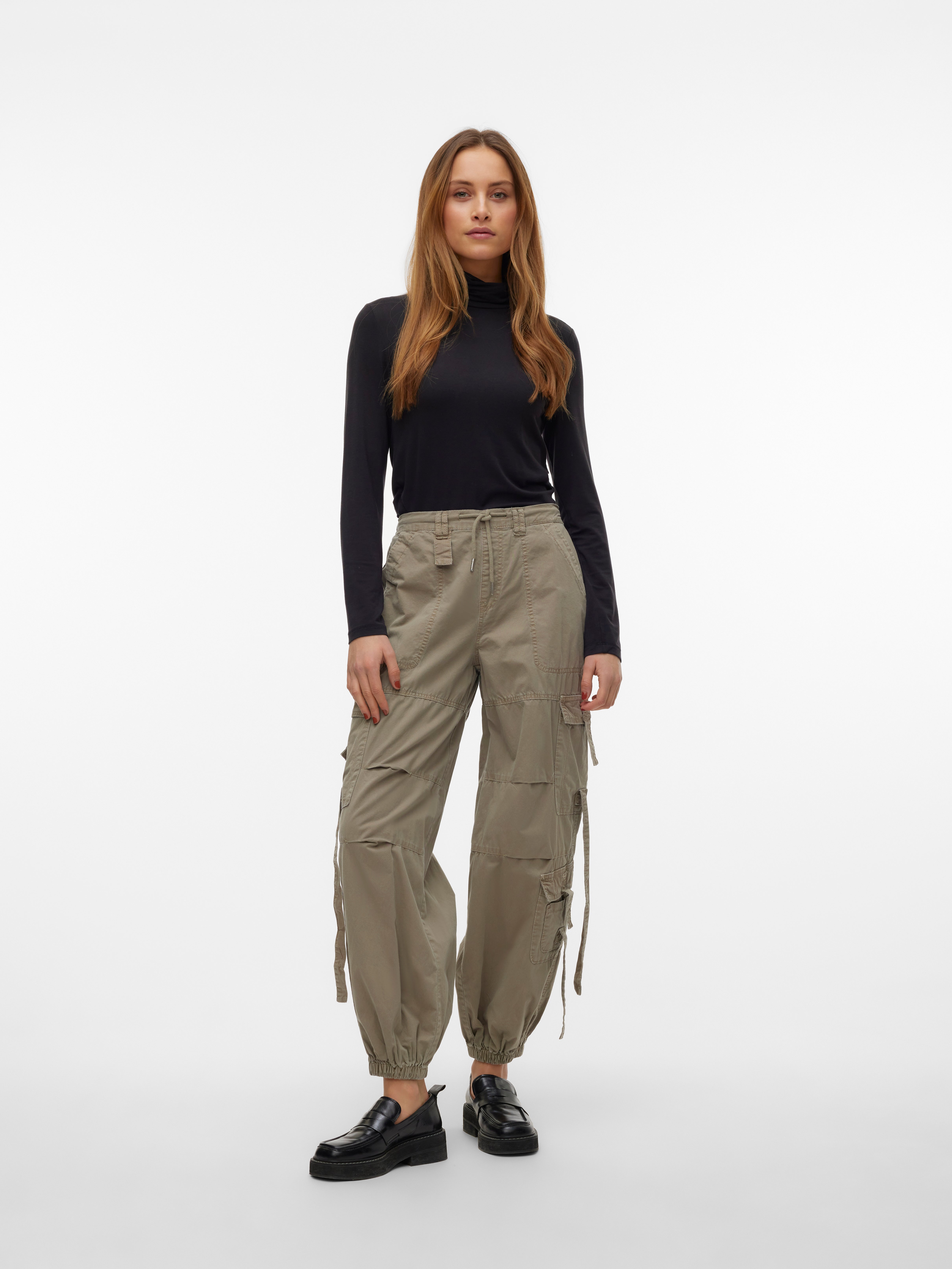 VMBREEZY Mid Rise Locker geschnitten Jeans