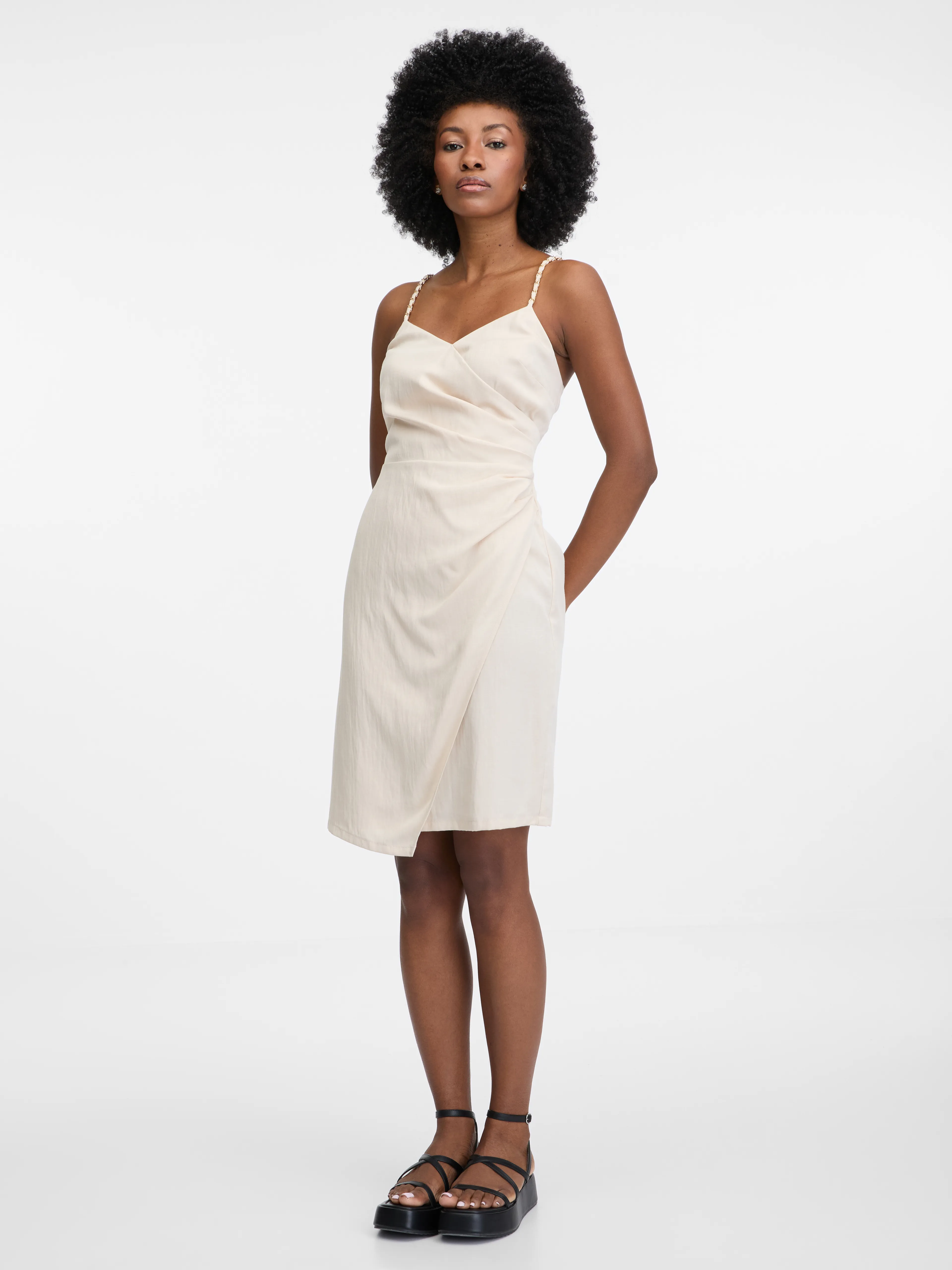 Beigefarbenes kurzes Damenkleid ORSAY