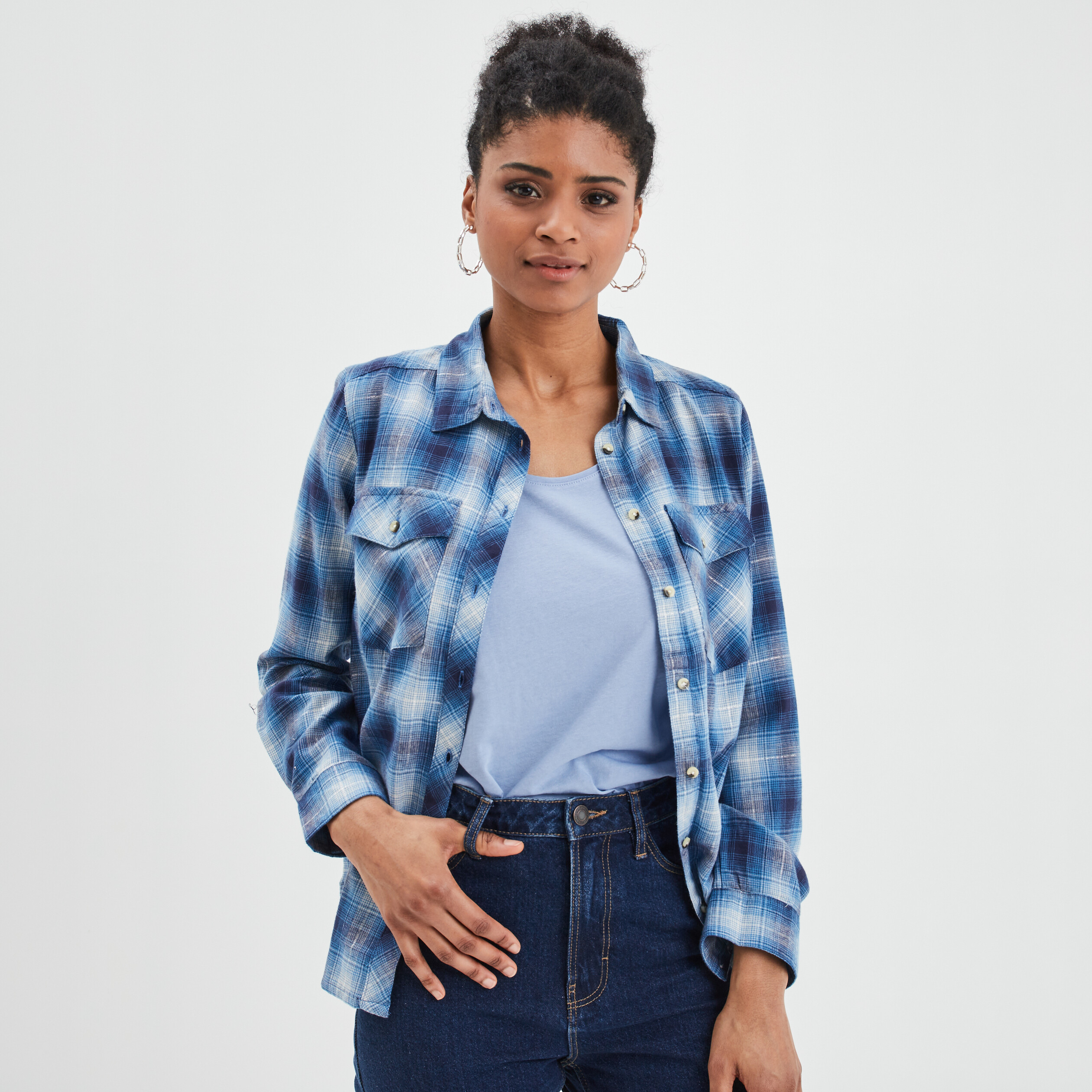 Chemise manches longues avec poches bleu femme | La Halle