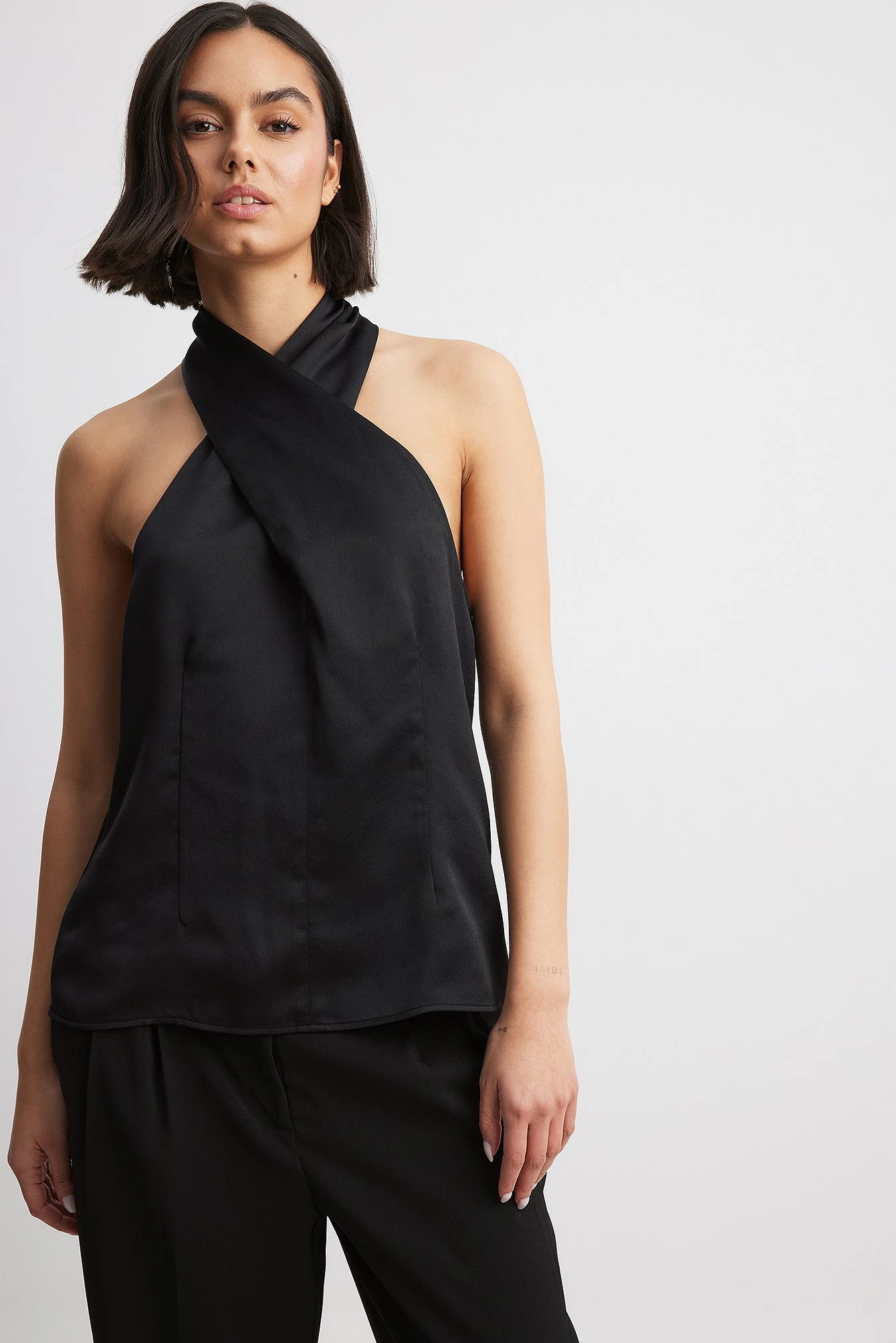 Longline-Oberteil mit Neckholder-Ausschnitt