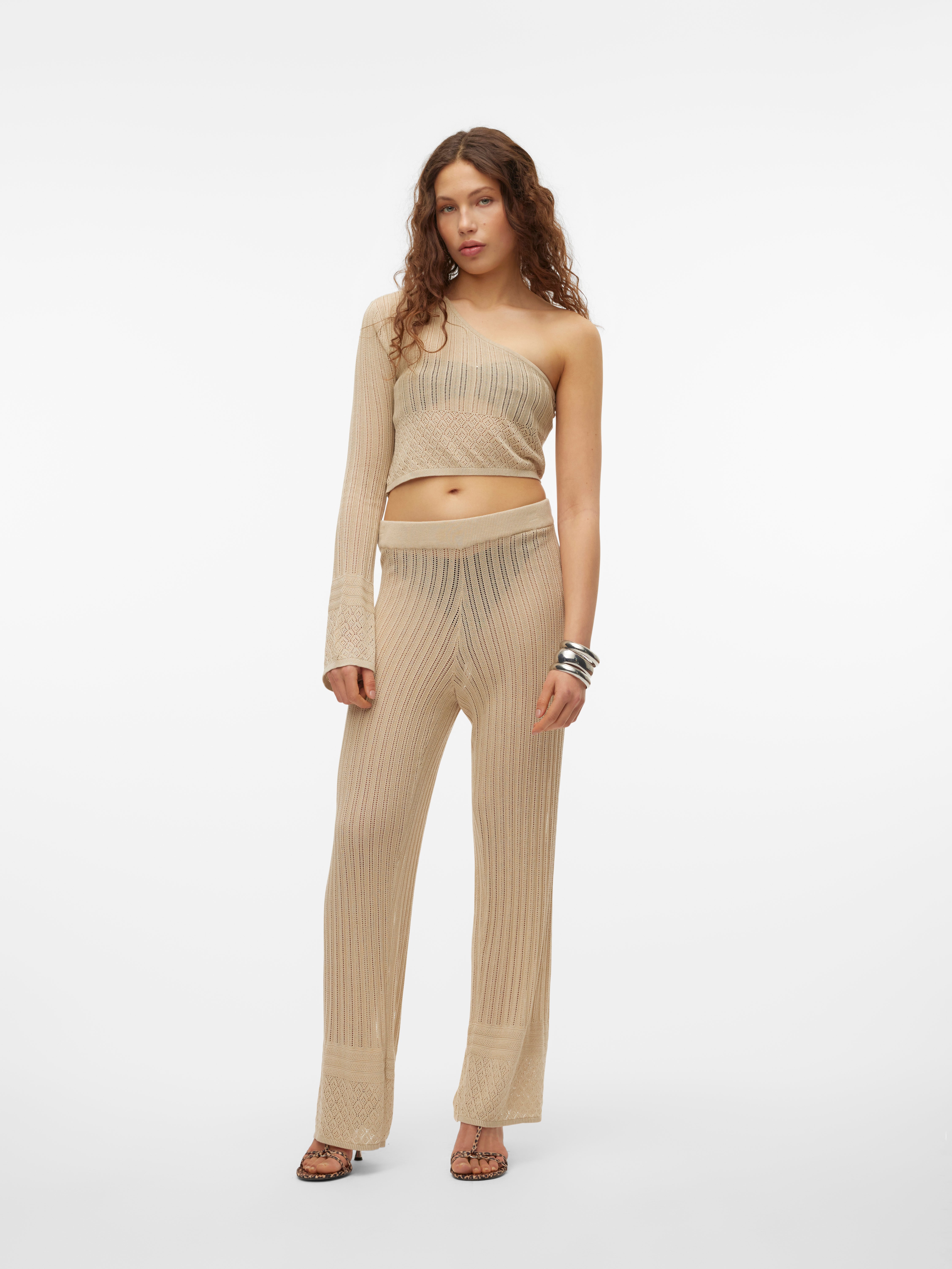 SOMETHINGNEW Styled by; Cenit Nadir  Hose