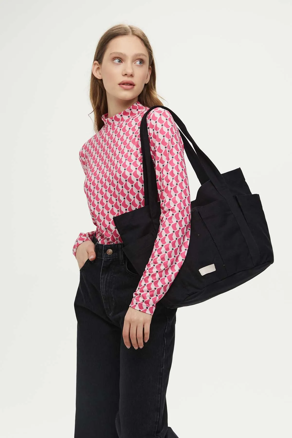 Manuka  Canvas-Tasche mit mehreren Taschen, Schwarz