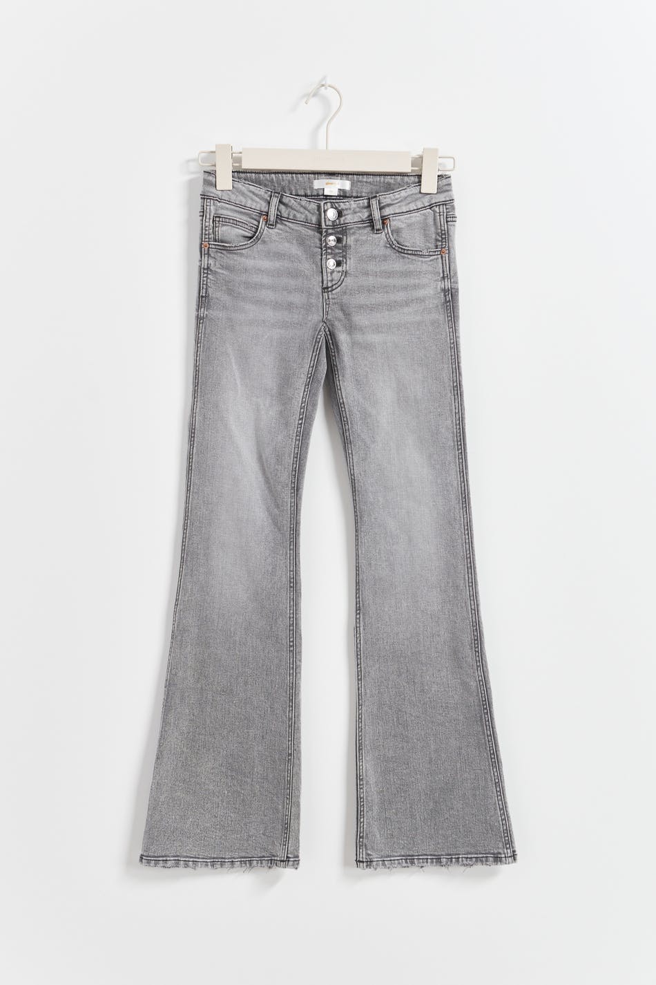 Low waist flare button jeans