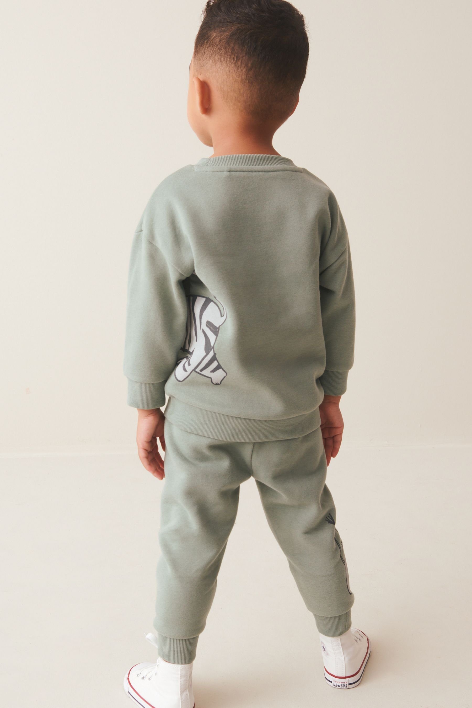 Next Sweatanzug Sweatshirt mit Motiv und Jogginghose im Set (2-tlg)