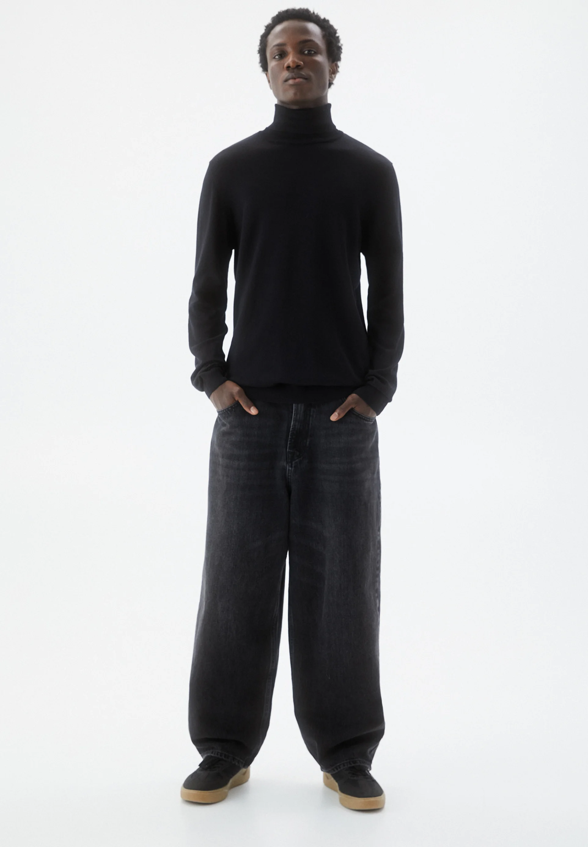 PULL&BEAR CUELLO ALTO - Suéter