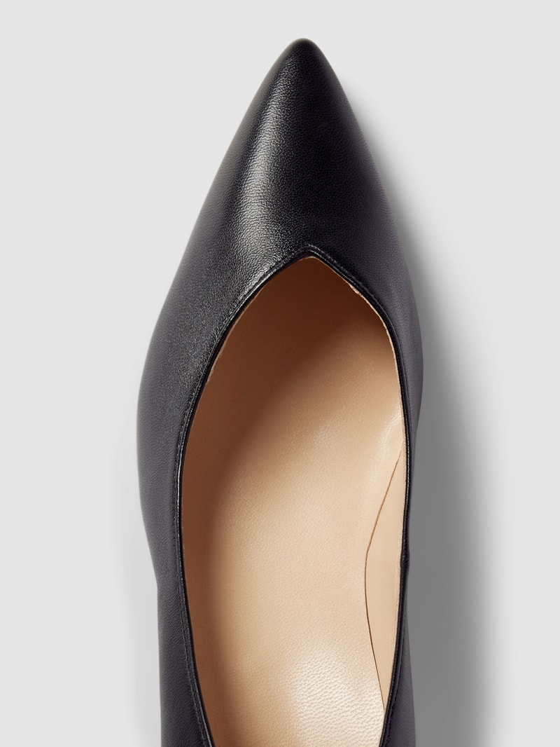 Pumps mit hohem Absatz in schwarz