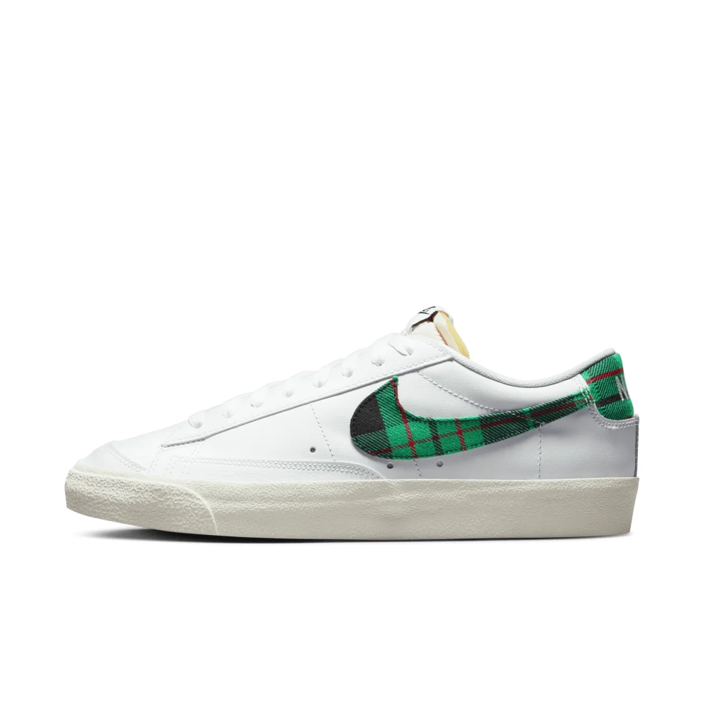 Nike Blazer Low 77 Premium DV0801-100 / weiss