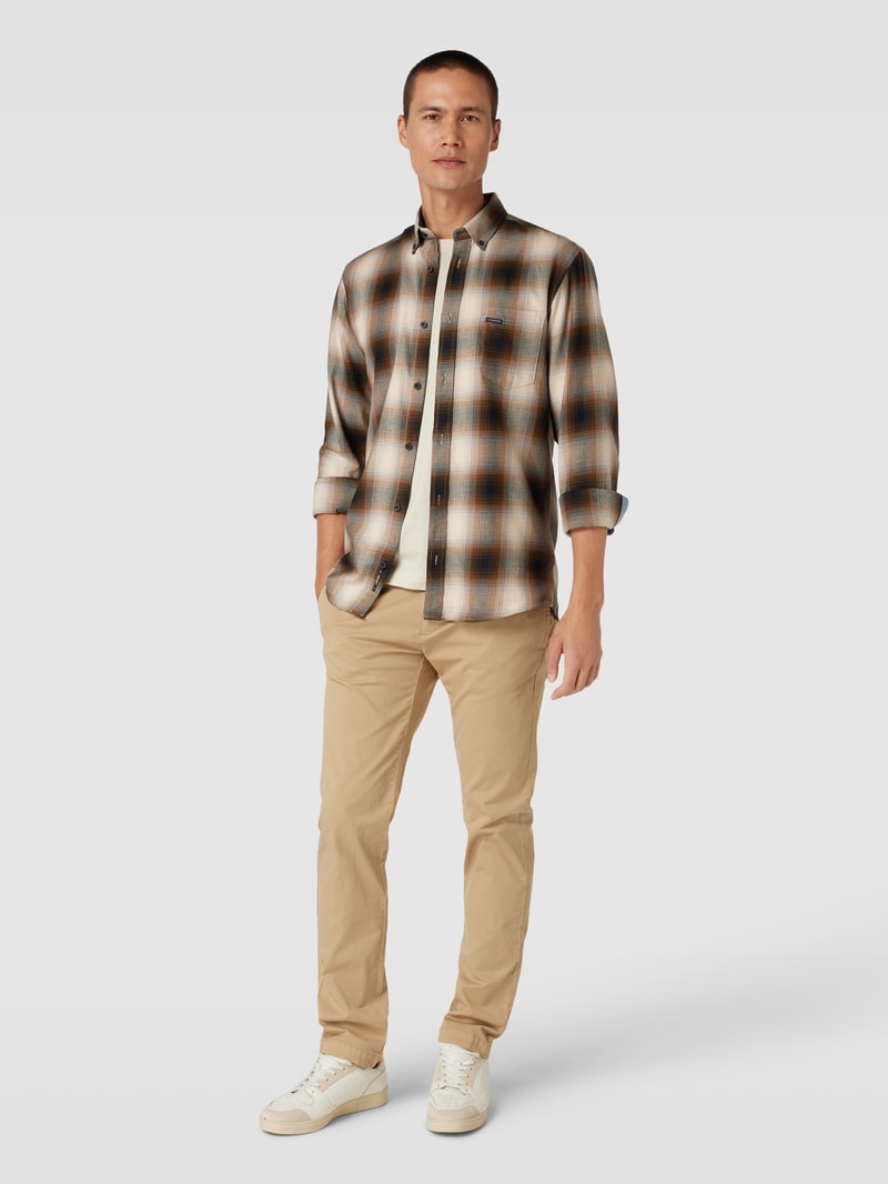 Freizeithemd mit Button-Down-Kragen in hellbraun