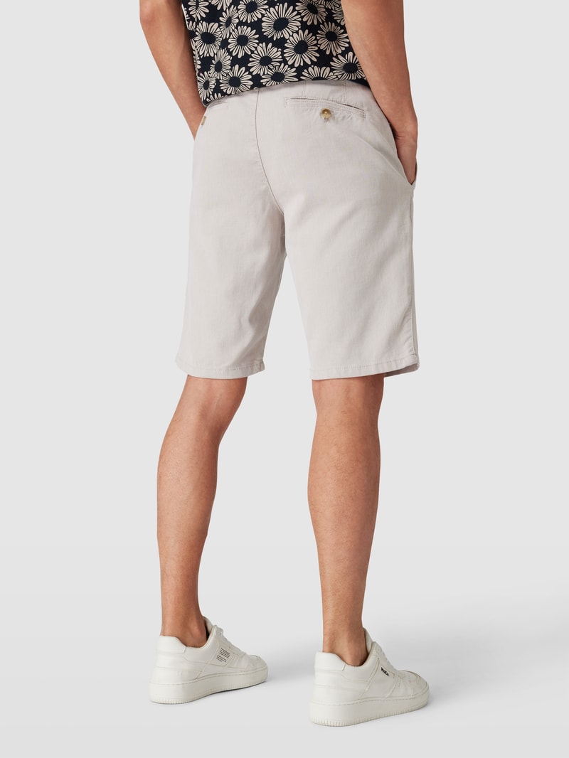 Bermudas mit Stoffgürtel in sand