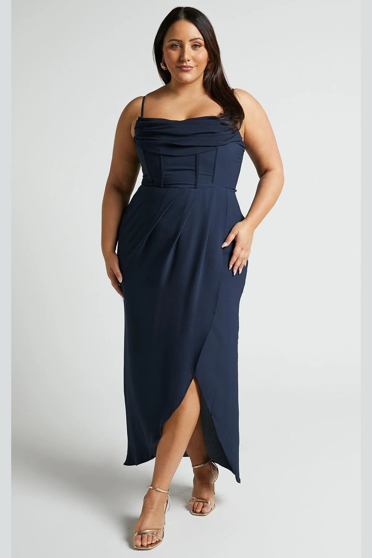Madmext  Marineblaues Degaje-Kleid mit Kragen und Trägern MG2022