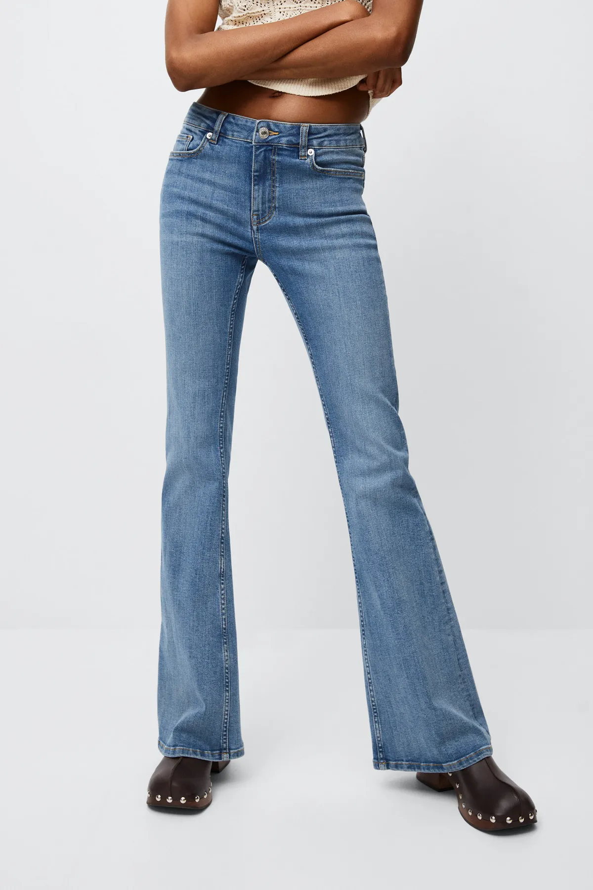 MANGO  Blaue Damenjeans 27040896