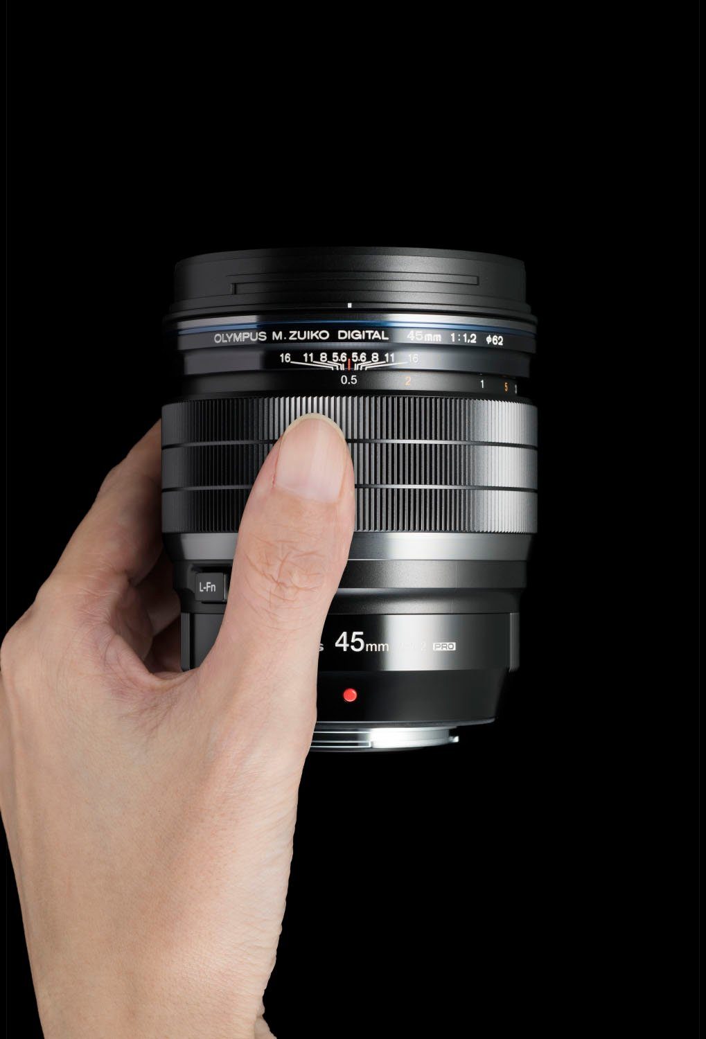 Olympus M.ZUIKO DIGITAL ED 45 mm F1.2 PRO Teleobjektiv
