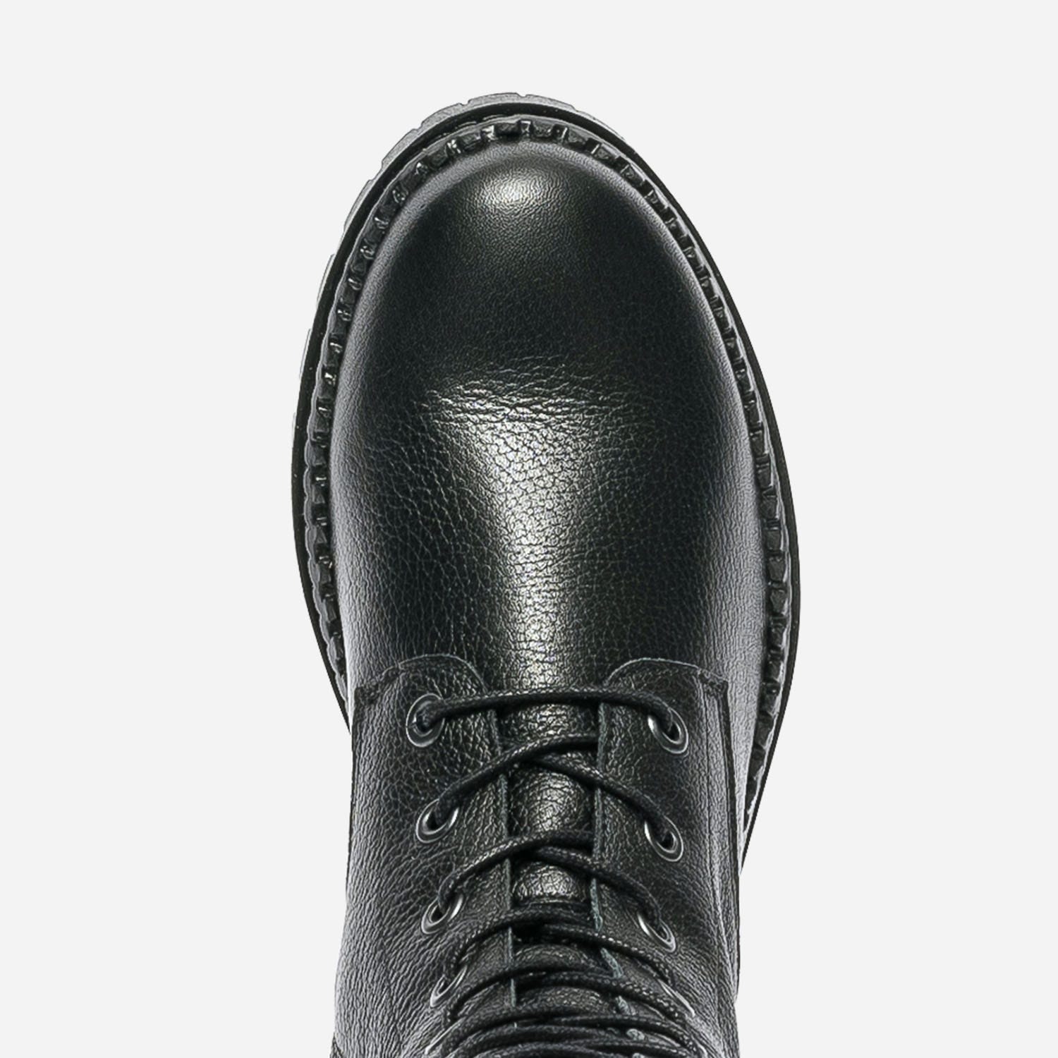 Botte noire en cuir