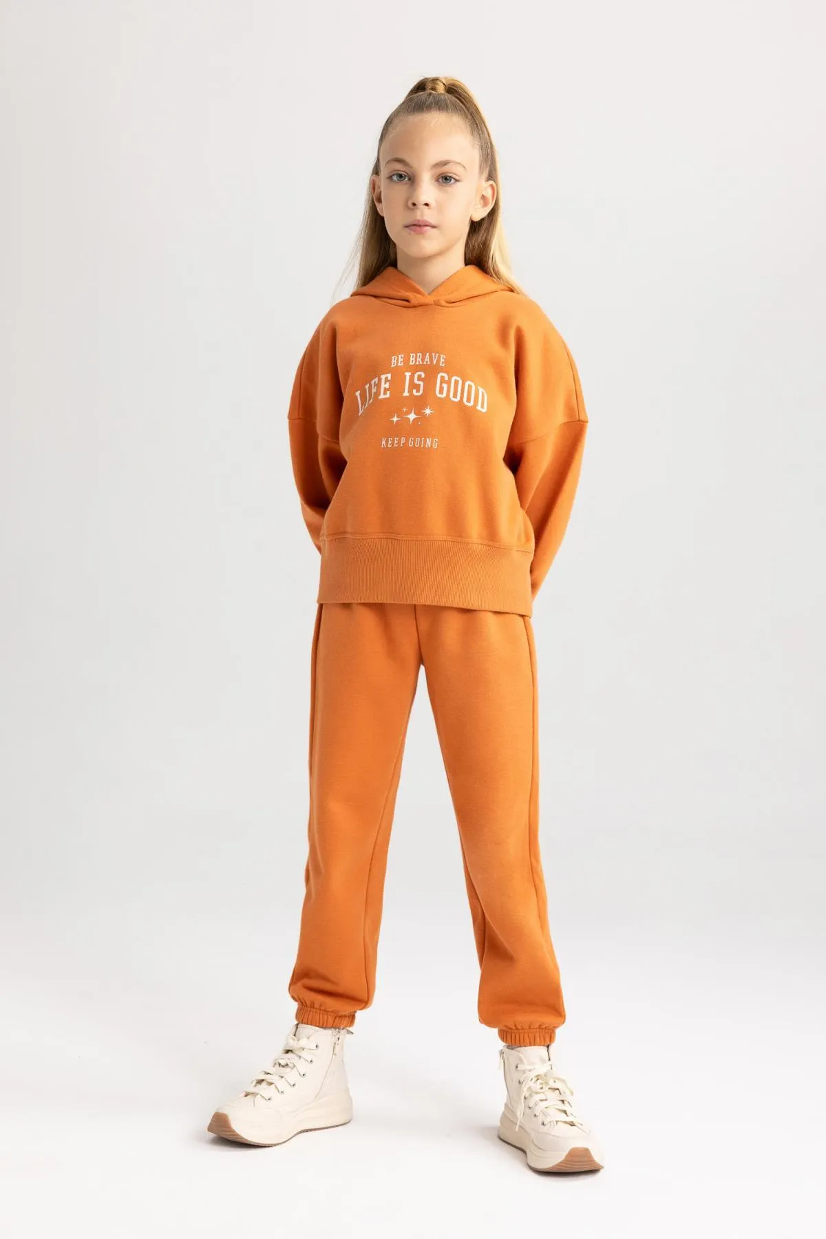 DeFacto  2-teiliges Set mit Kapuzen-Sweatshirt und Jogginghose für Mädchen