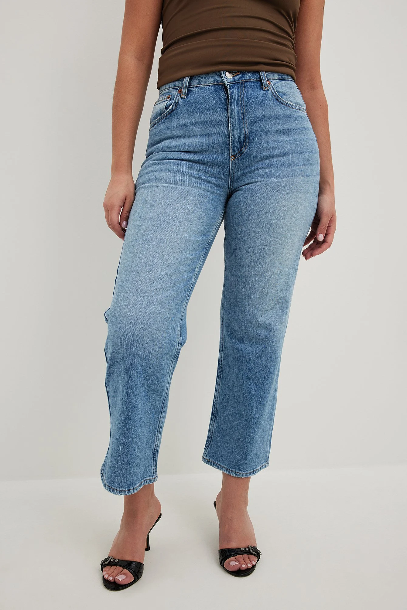 Hochgeschnittene Cropped-Jeans
