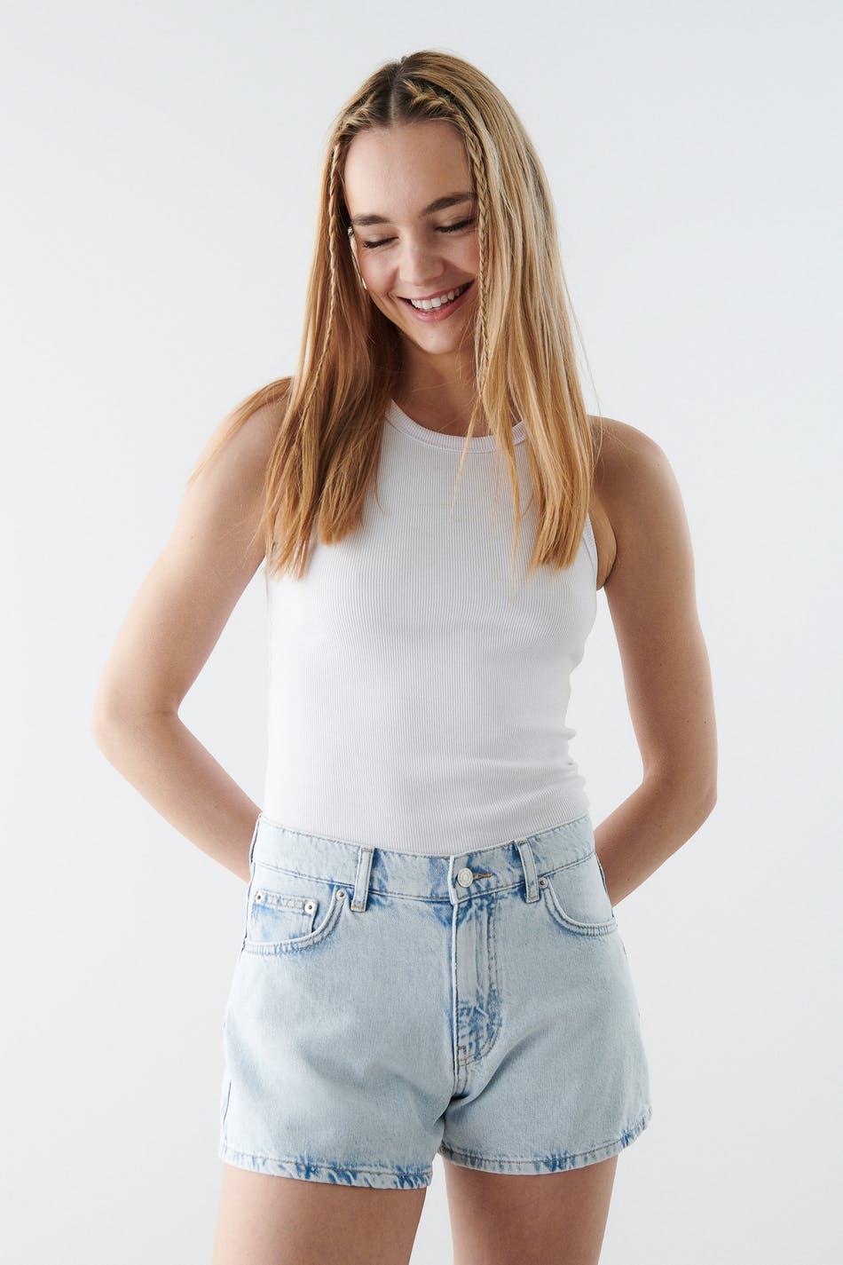 Loose denim shorts