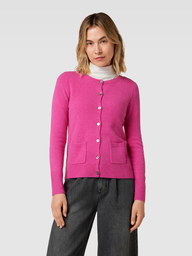 Strickjacke mit Knopfleiste und Eingrifftaschen in fuchsia