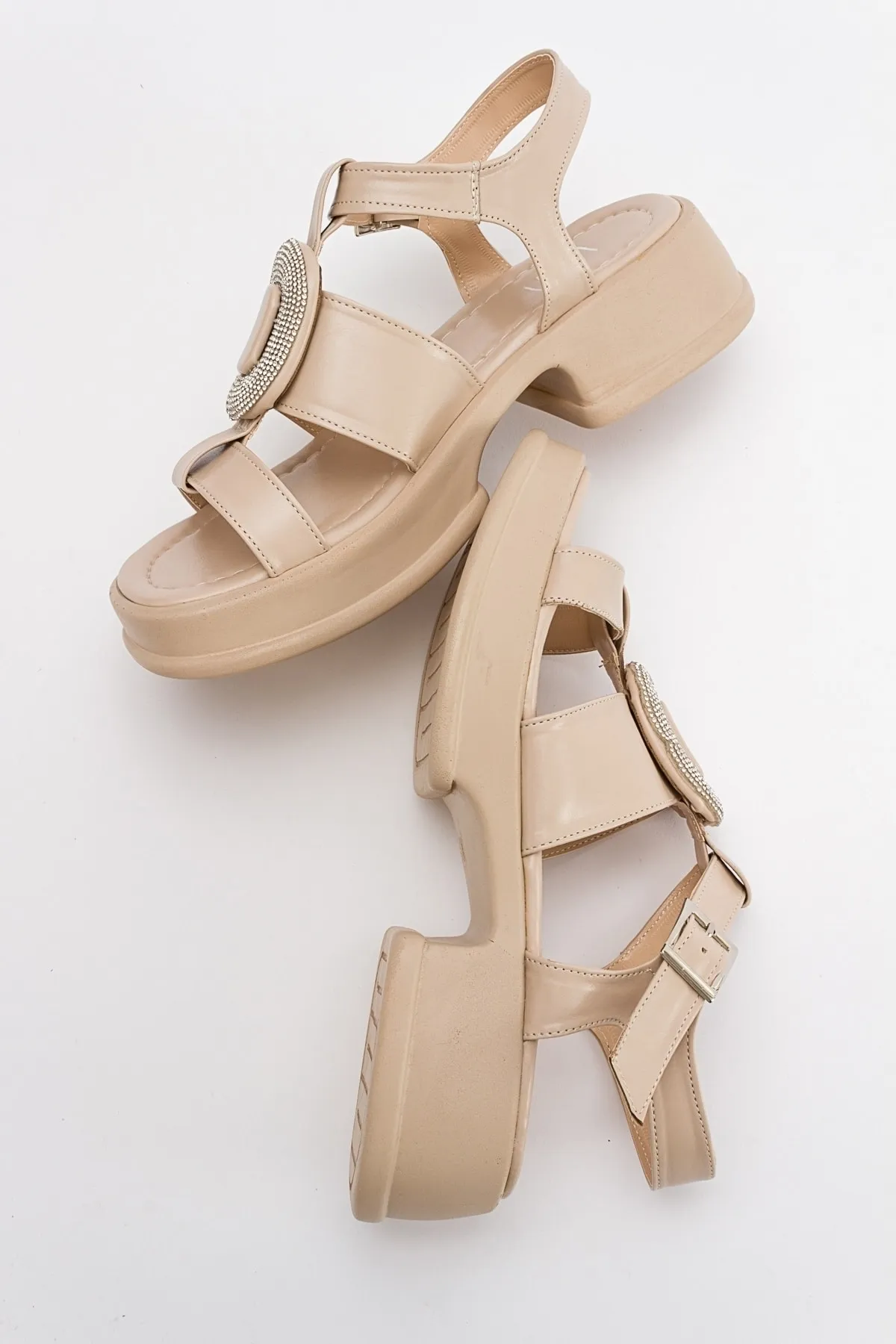 LuviShoes  Redy Ecru Beige Damensandalen