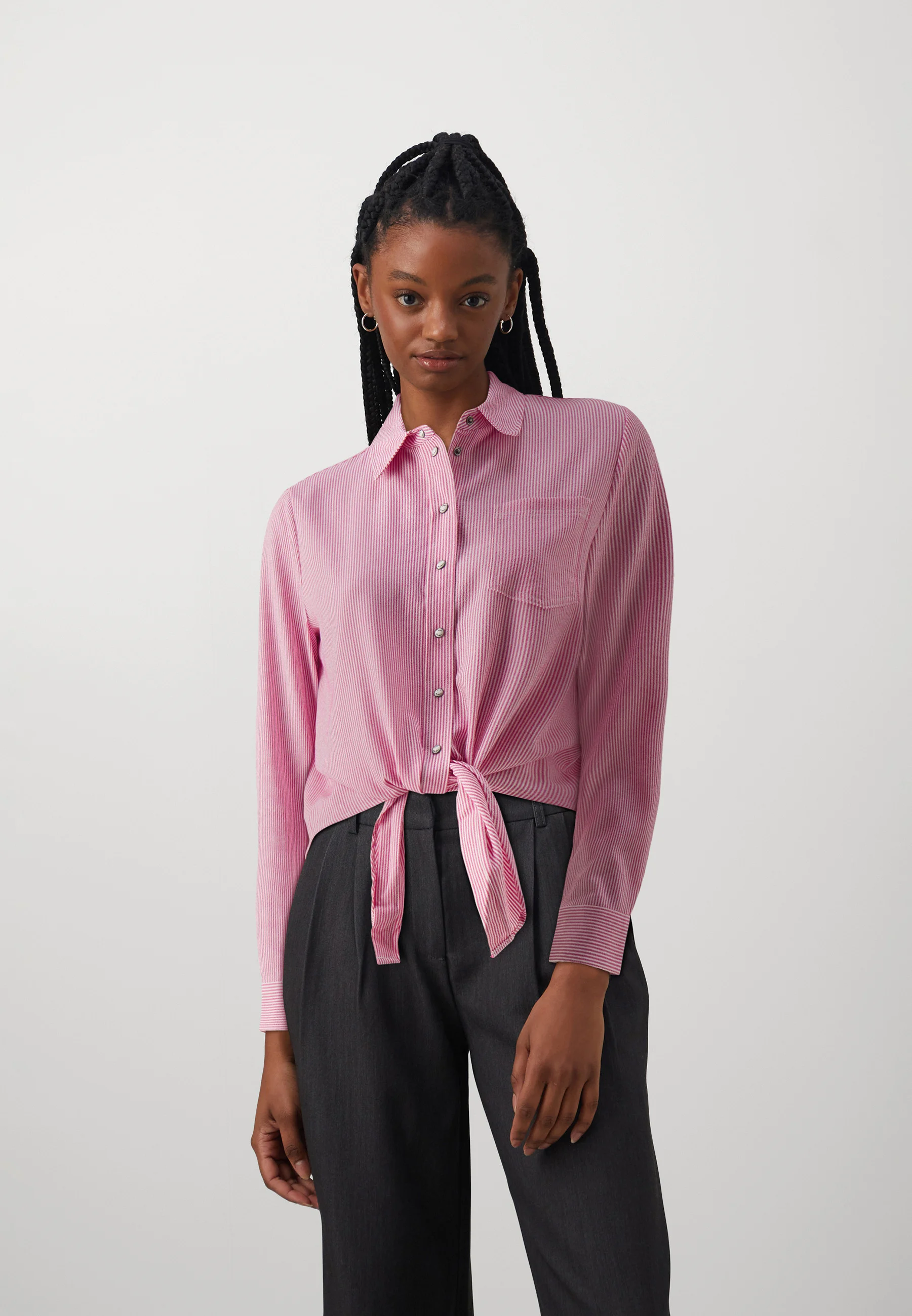 SOLO CAMISA DE NUDO DE RAYAS ONLLECEY - Camisa