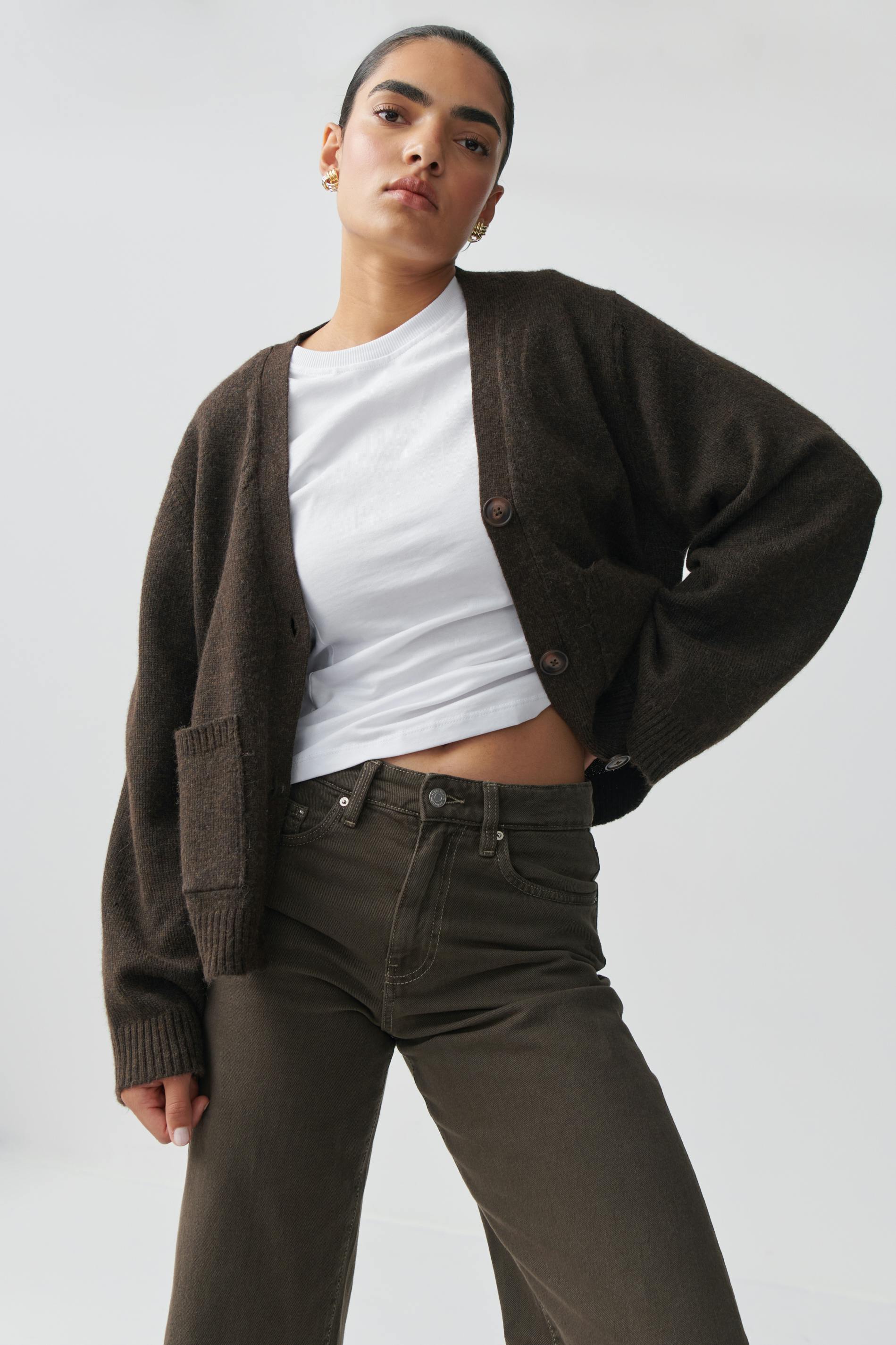 Relaxed knitted cardigan