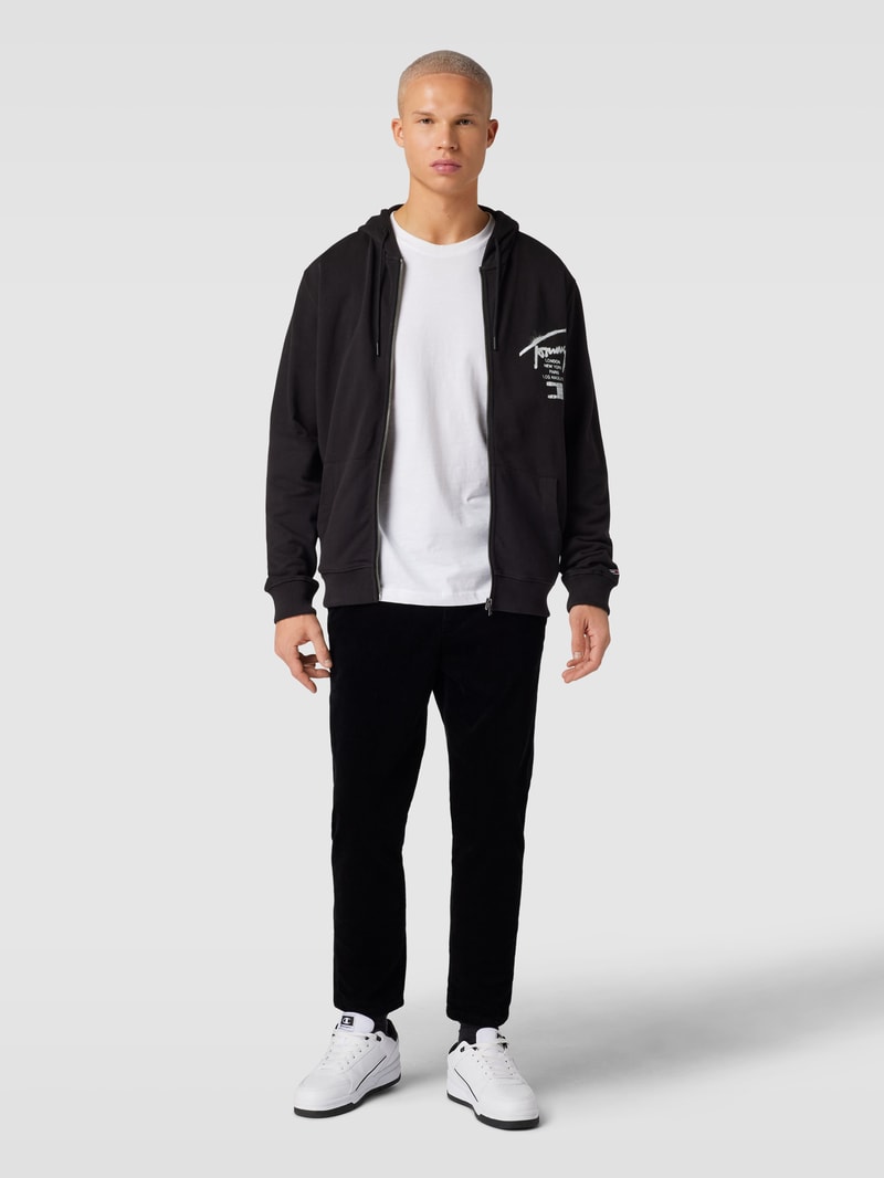 Tapered Cropped Hose aus Cord Modell 'LINUS' in schwarz