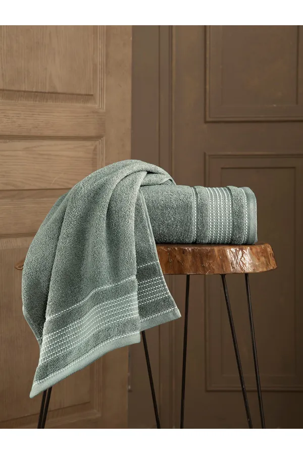 Karna Home  Ladin-Set mit 2 Badetüchern aus 100 % Baumwolle, Khakigrün