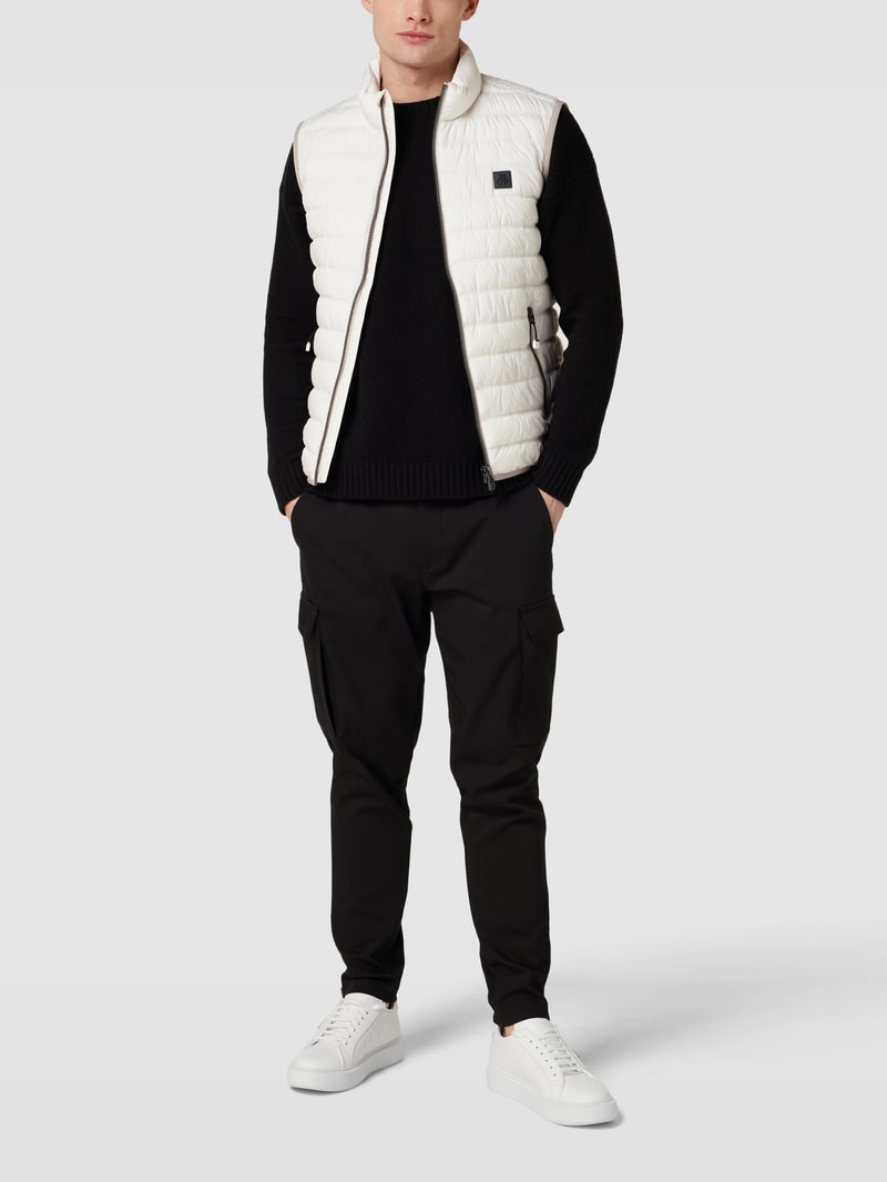 Steppweste mit Label-Detail in offwhite