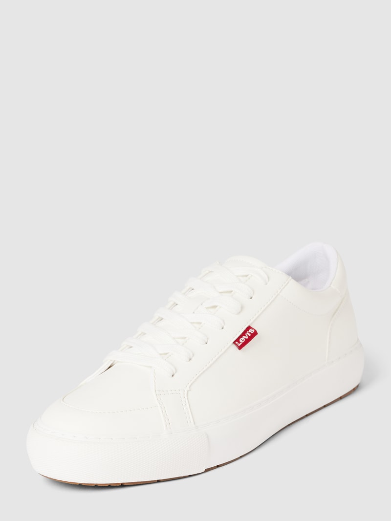 Sneaker mit Label-Detail in weiß