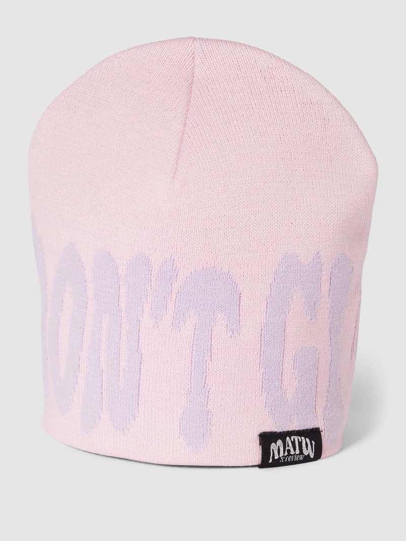 MATX x REVIEW - Beanie mit Label-Detail in rosa