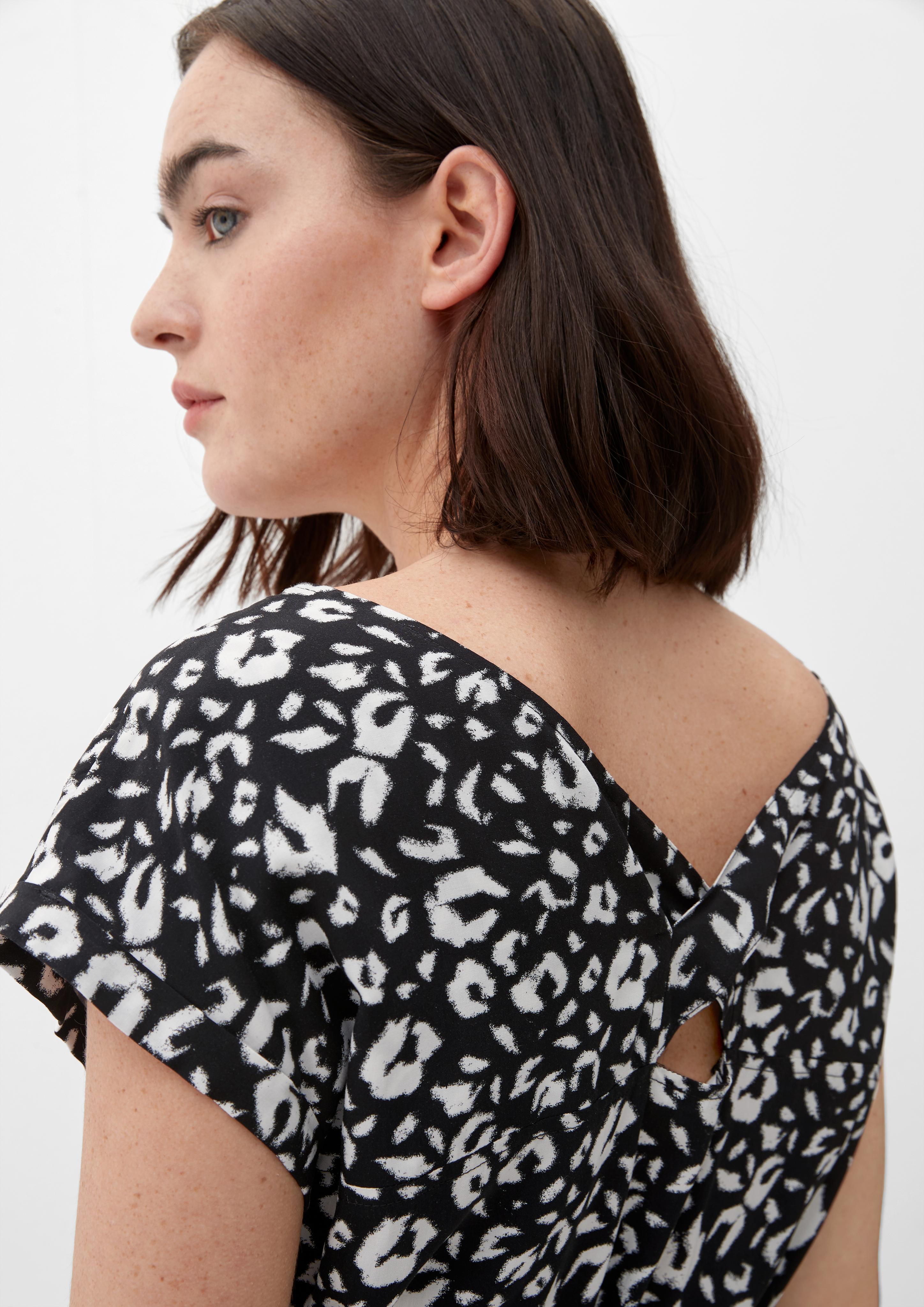 Kurzes Kleid mit Binde-Detail  2132623-99A6