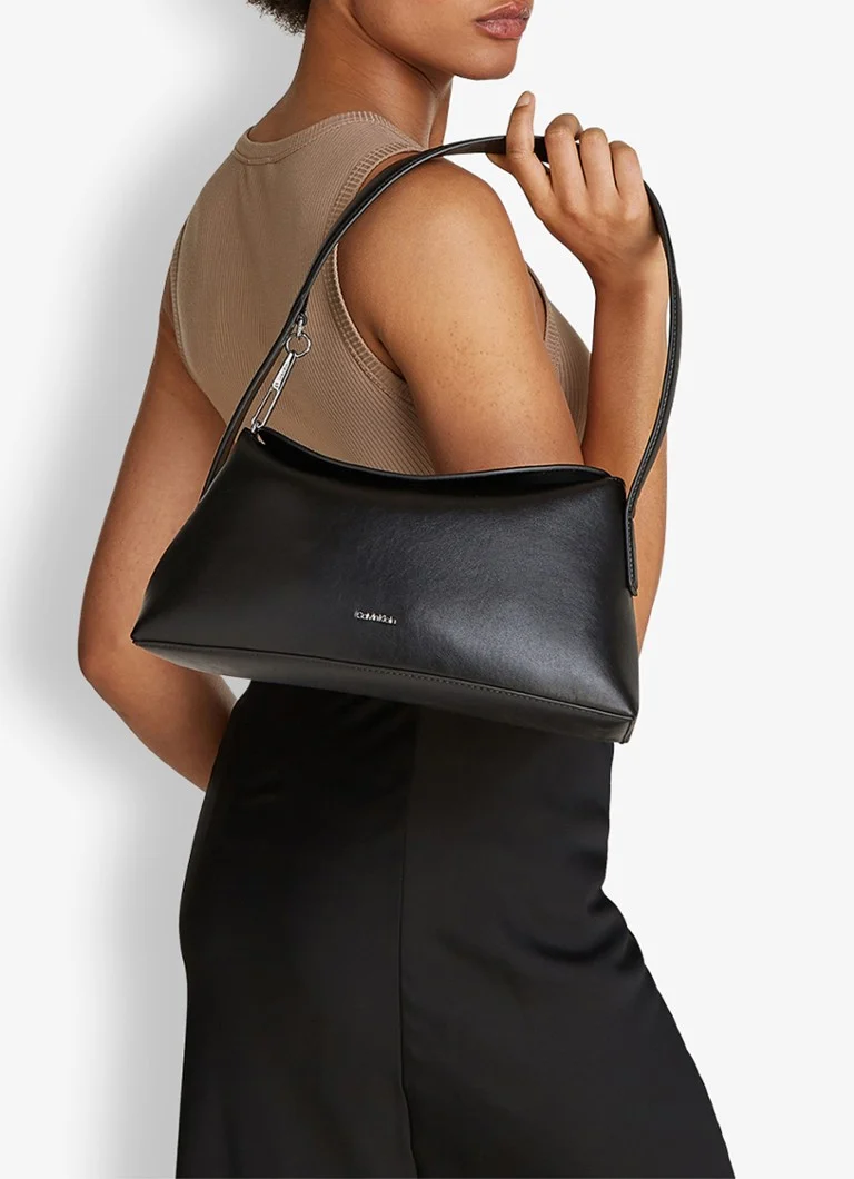 Borsa a tracolla Calvin Klein Soft Sculpt con logo