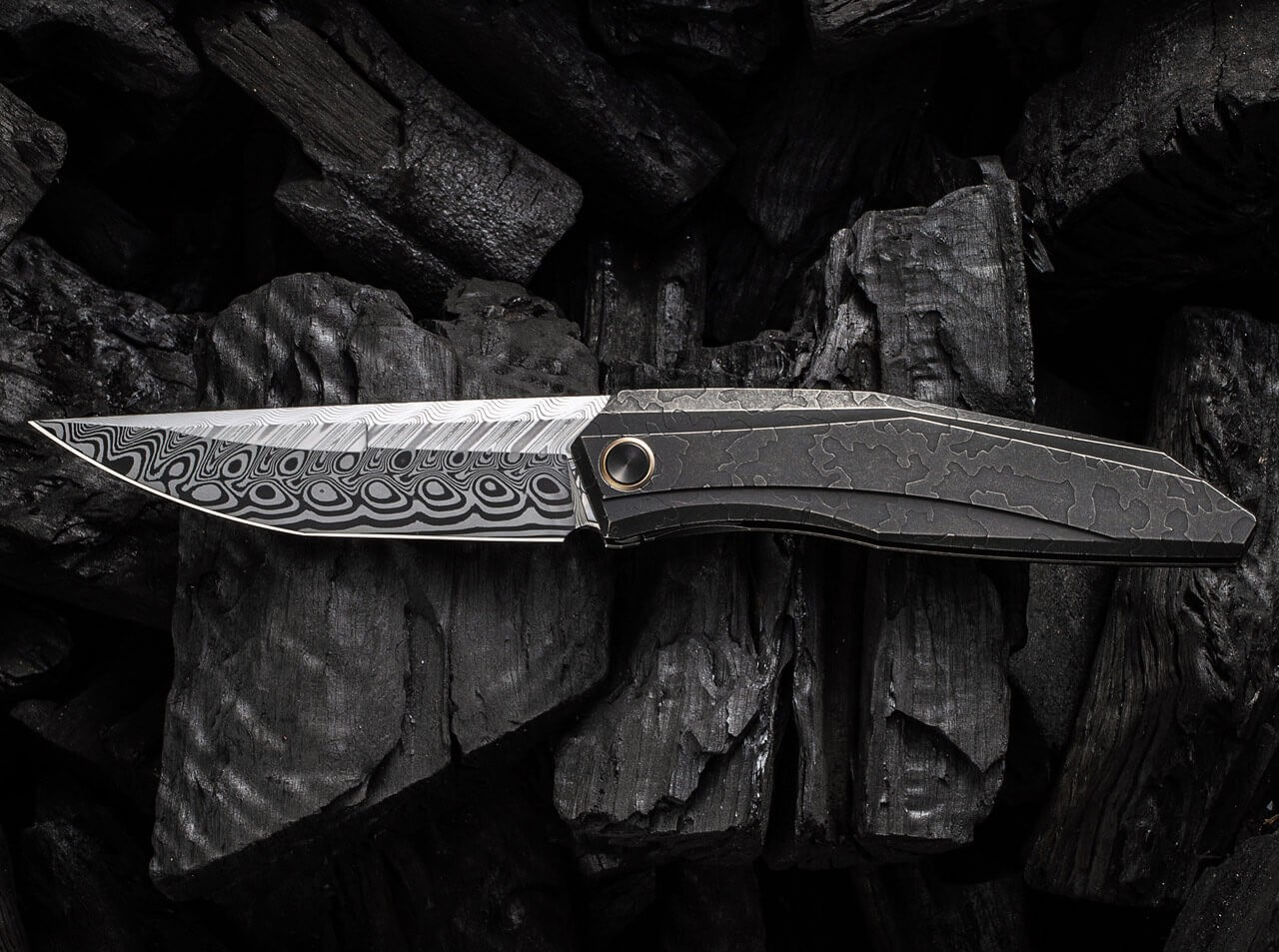 Cybernetic Titanium Black Etching Pattern Damascus