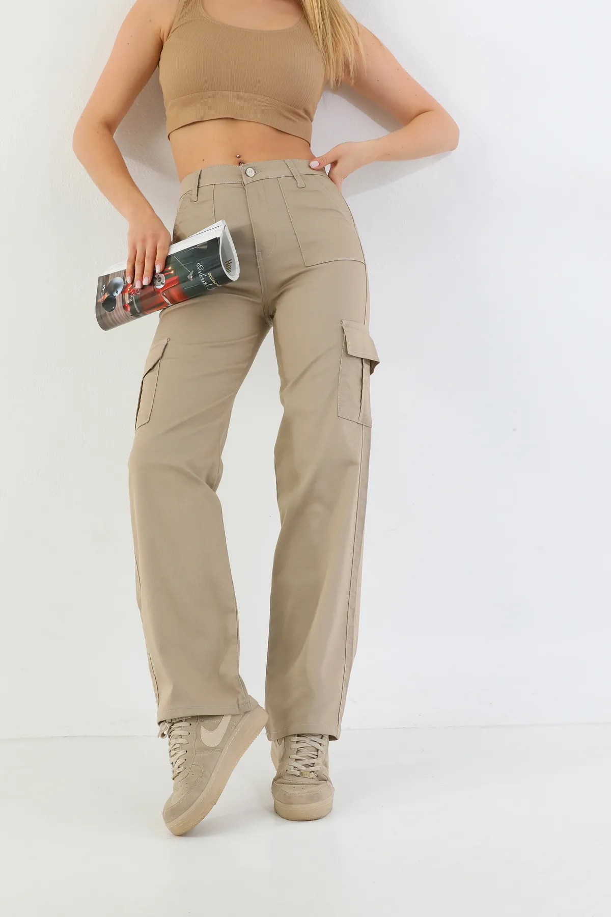 BİKELİFE  Beigefarbene Cargo-Hose aus Lycra mit hoher Taille und weitem Bein