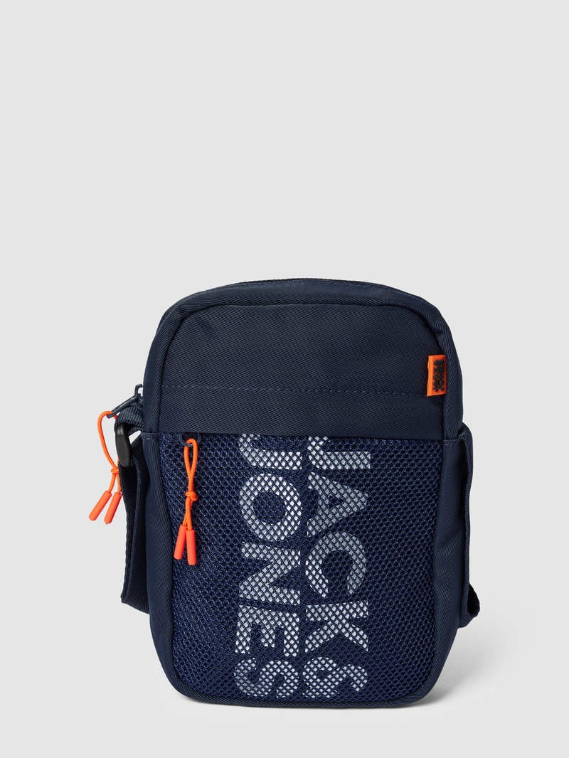 Umhängetasche mit Label-Print Modell 'CASHFORD' in marineblau